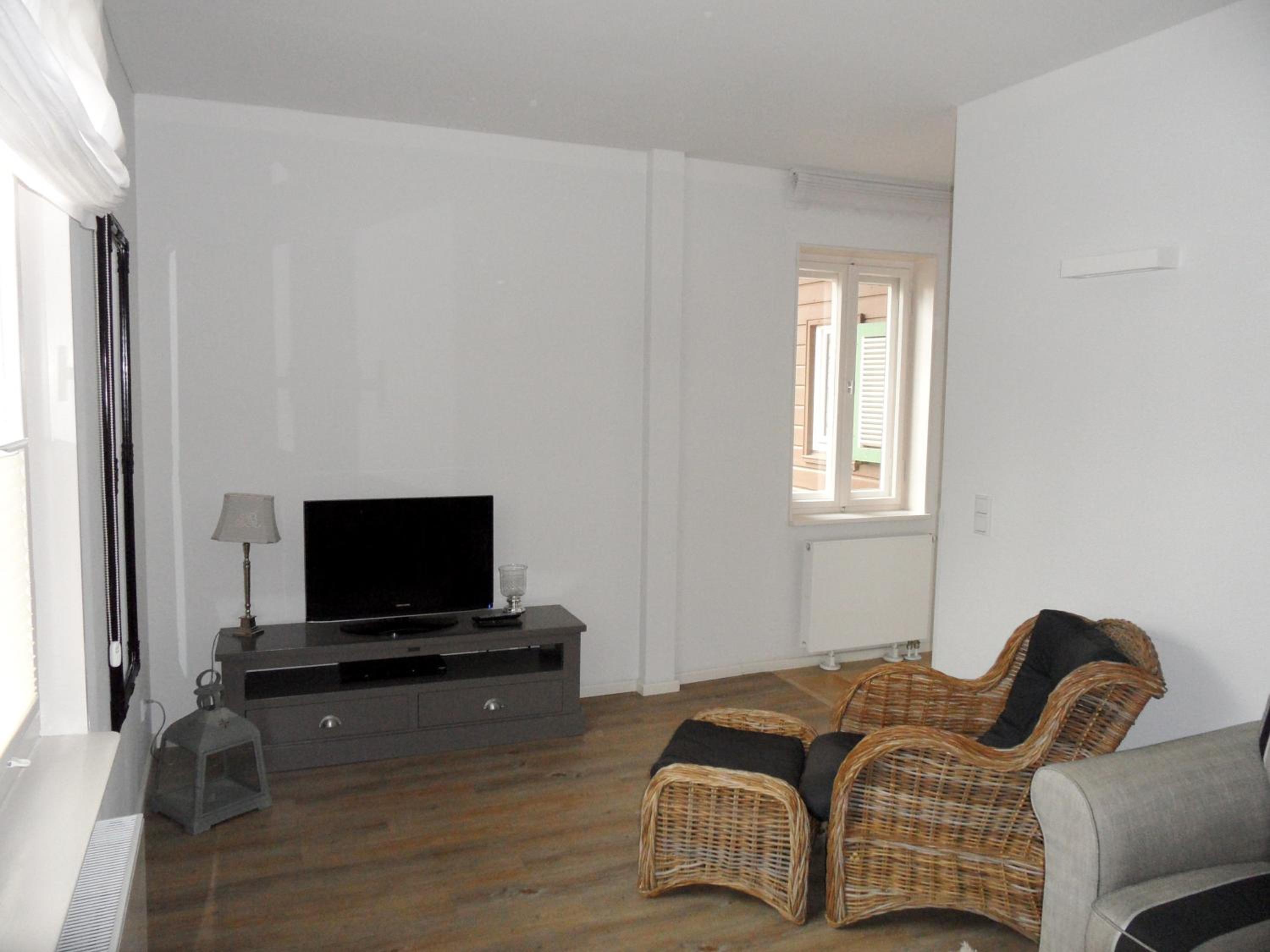 Two-Bedroom Apartment with Balcony photo 3