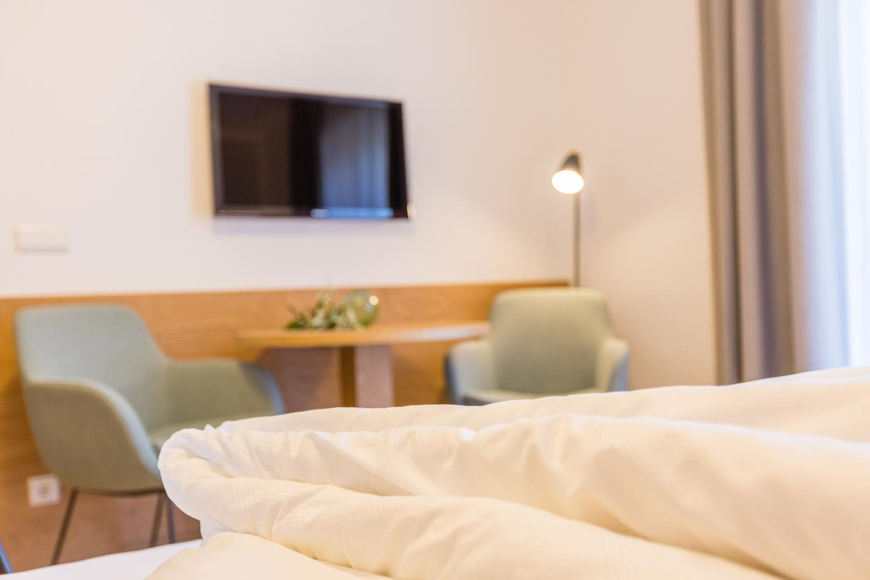 Double Room - Photo 5