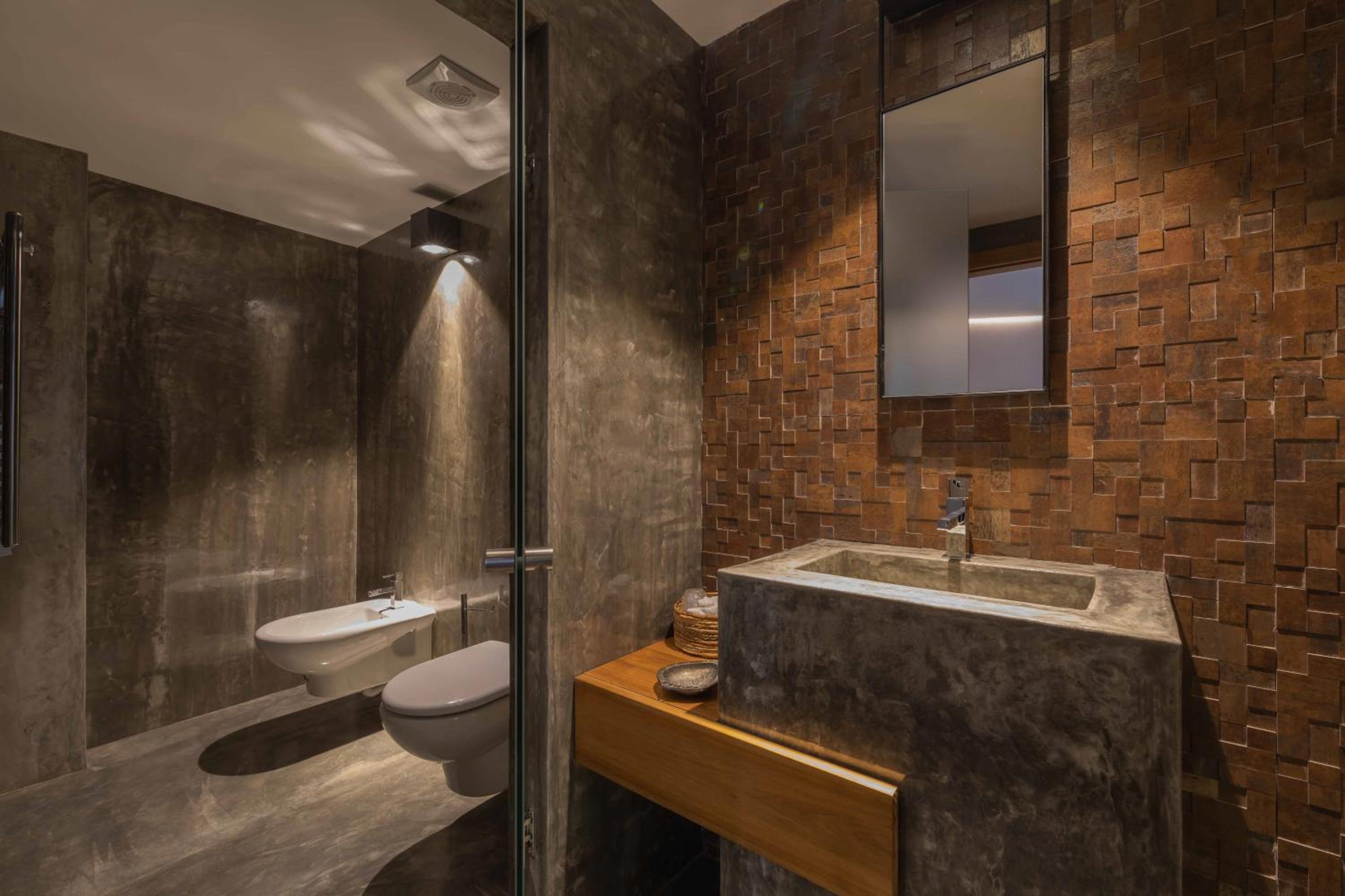 Interior Family Suite - Photo 2