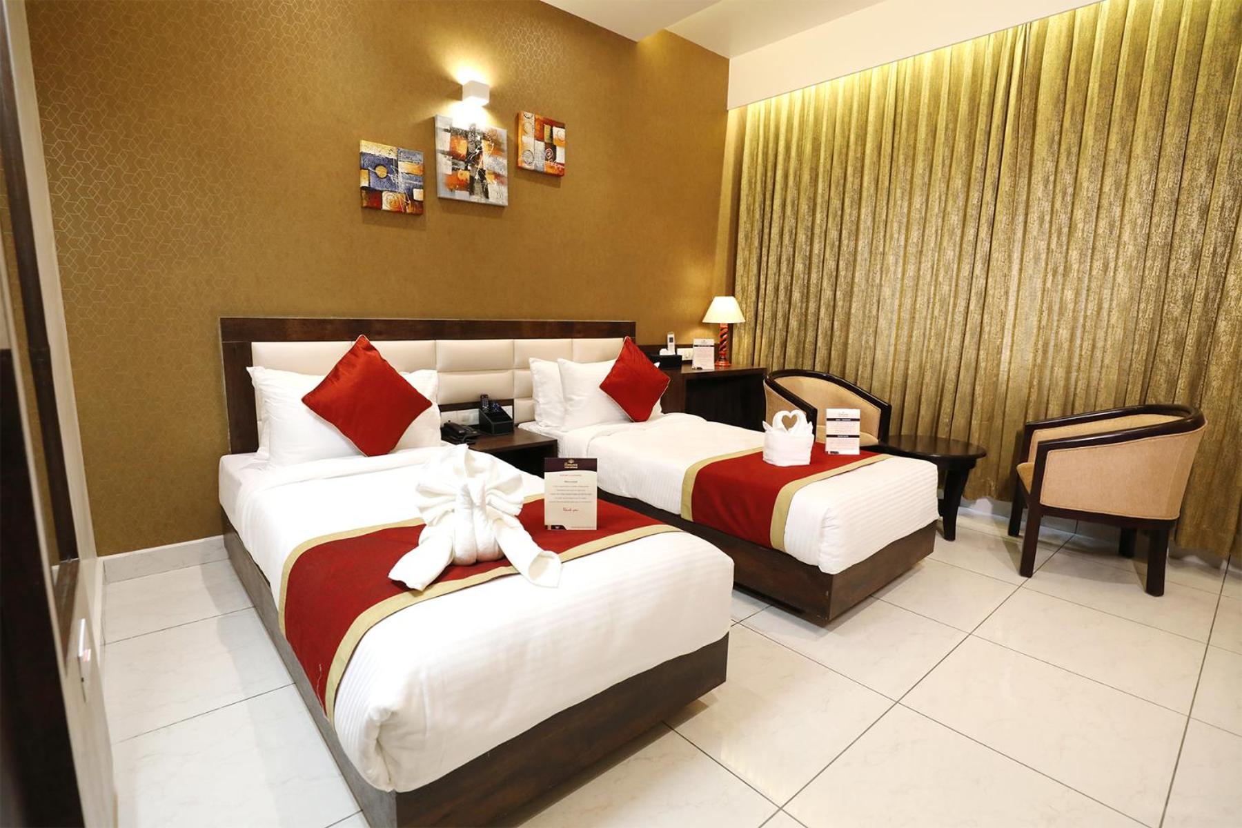 Deluxe Room - Photo 12