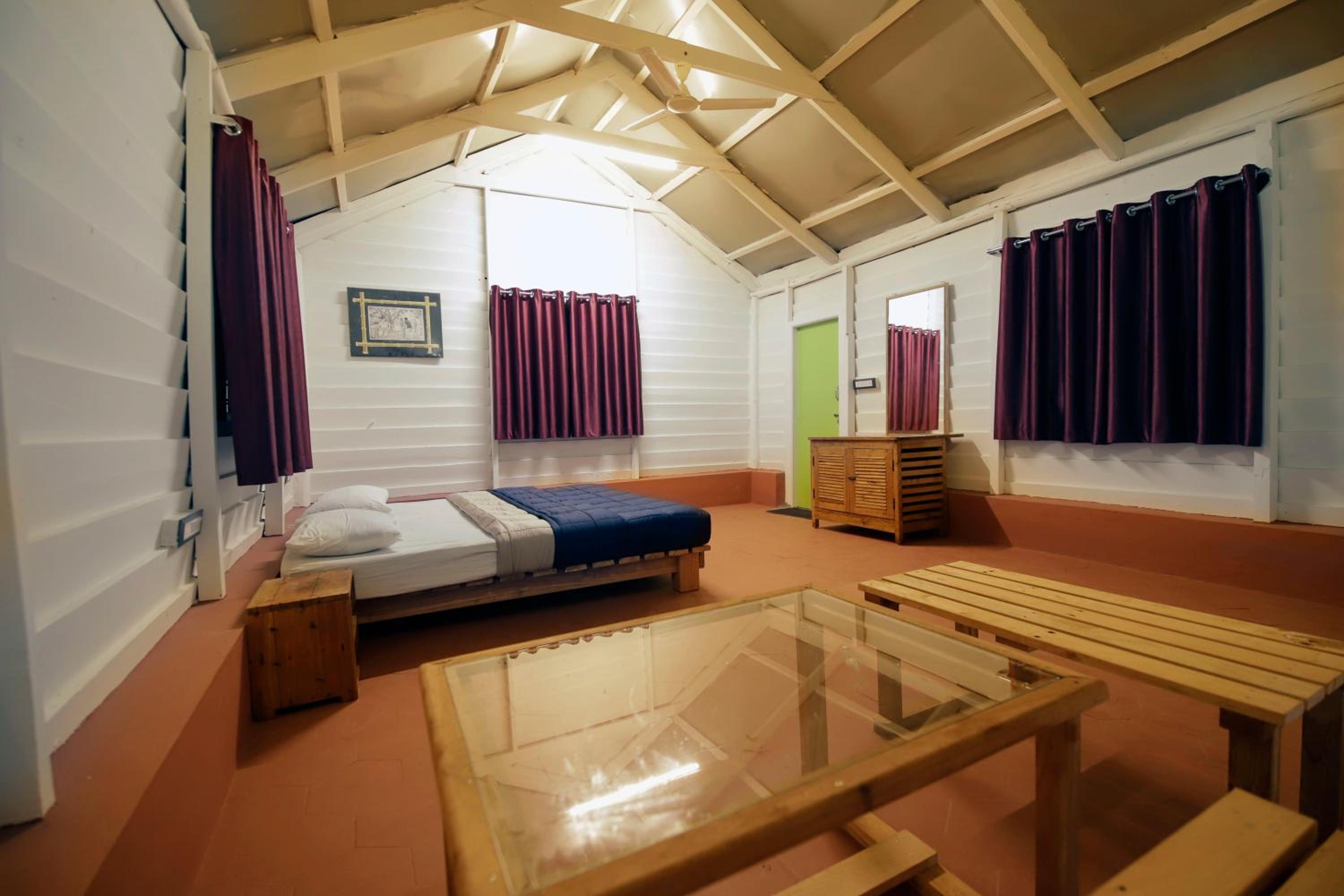 Standard Double Room - Photo 6