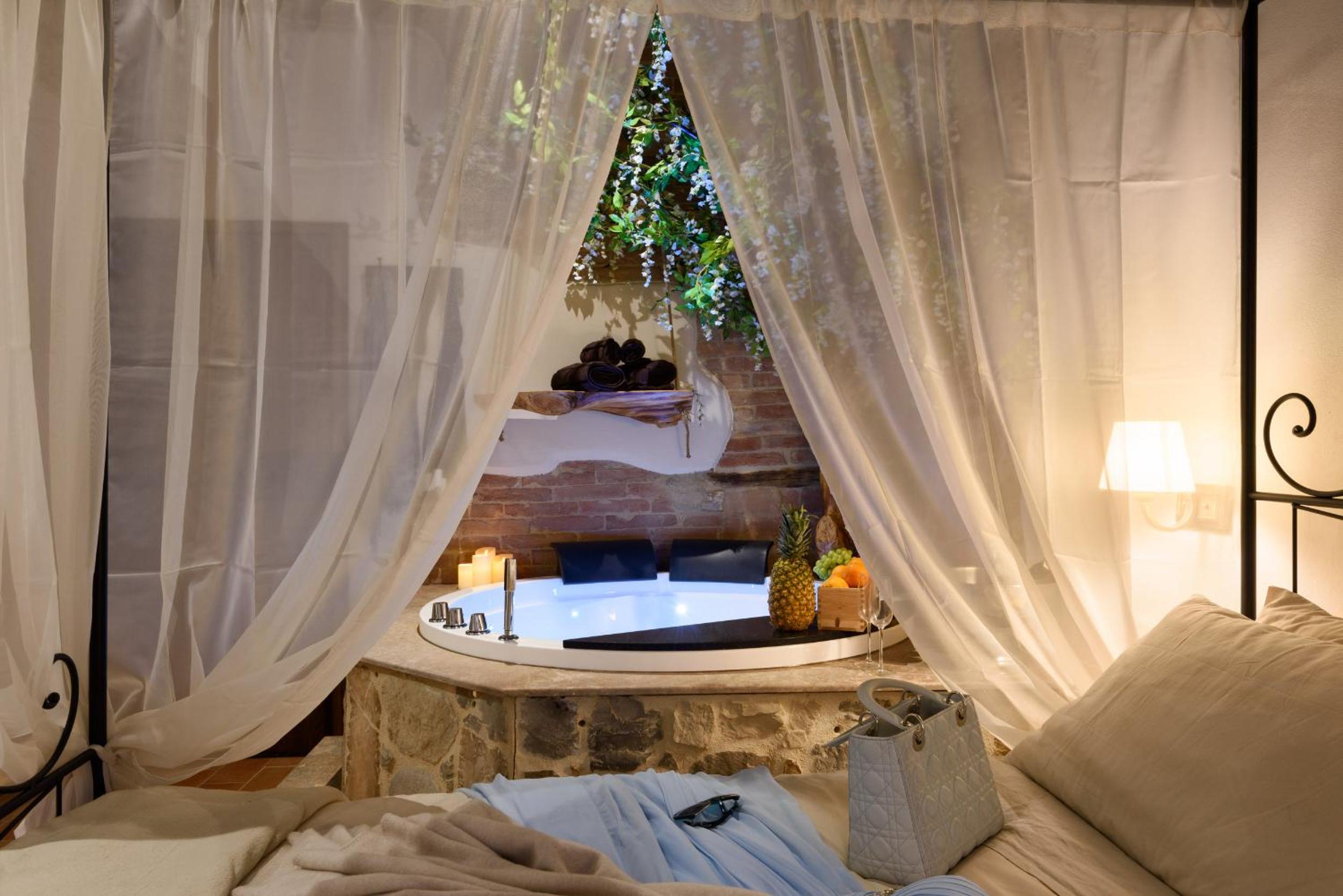 One-Bedroom Apartment - Photo 39