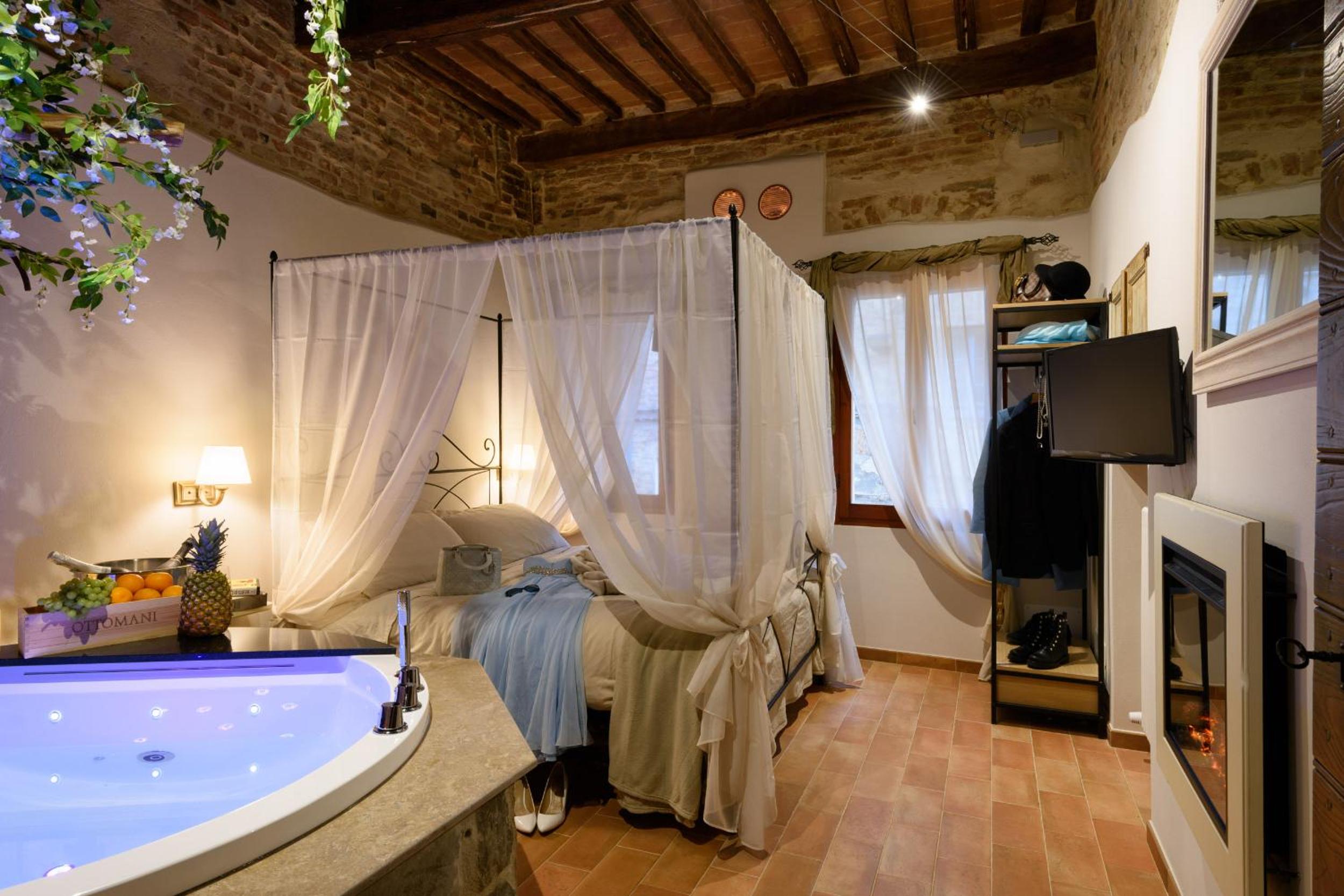 One-Bedroom Apartment - Photo 22