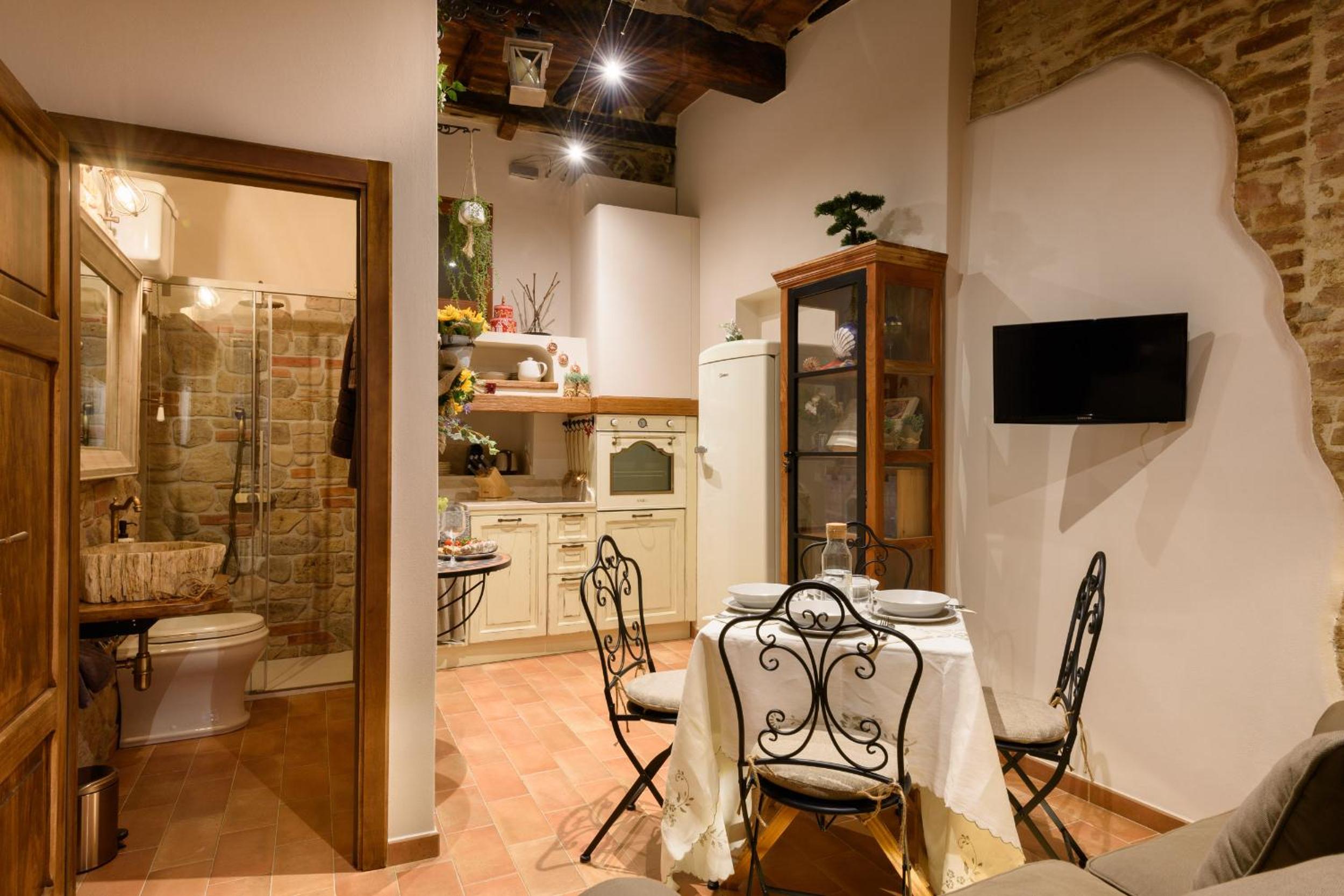 One-Bedroom Apartment - Photo 38