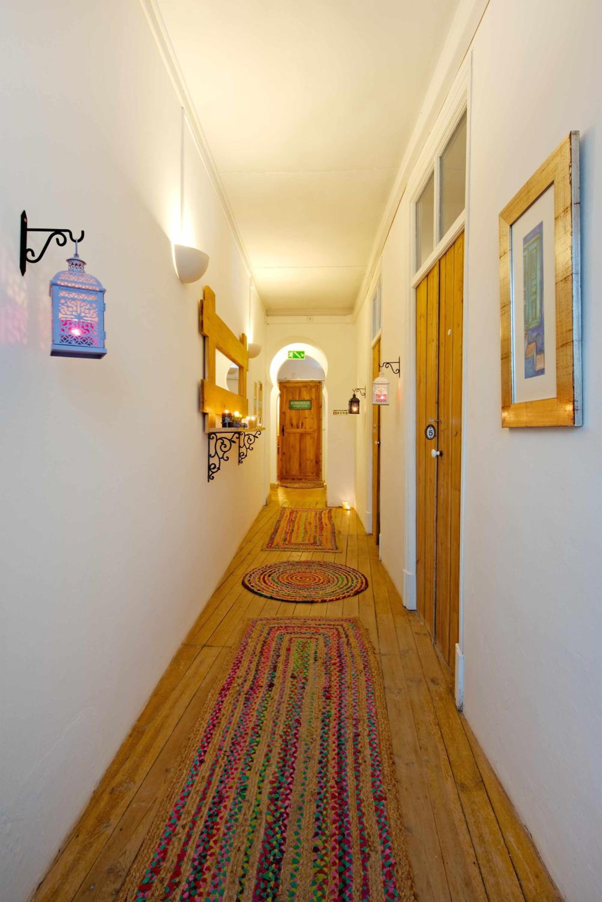 Twin Room with Private Bathroom photo 1
