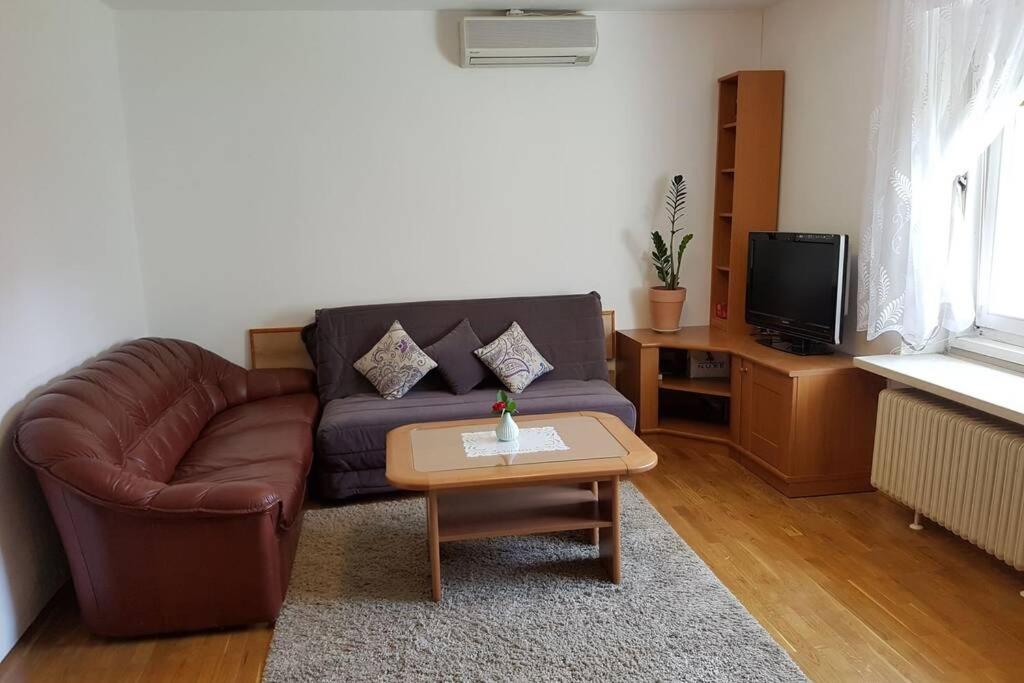 Two-Bedroom Apartment photo 3