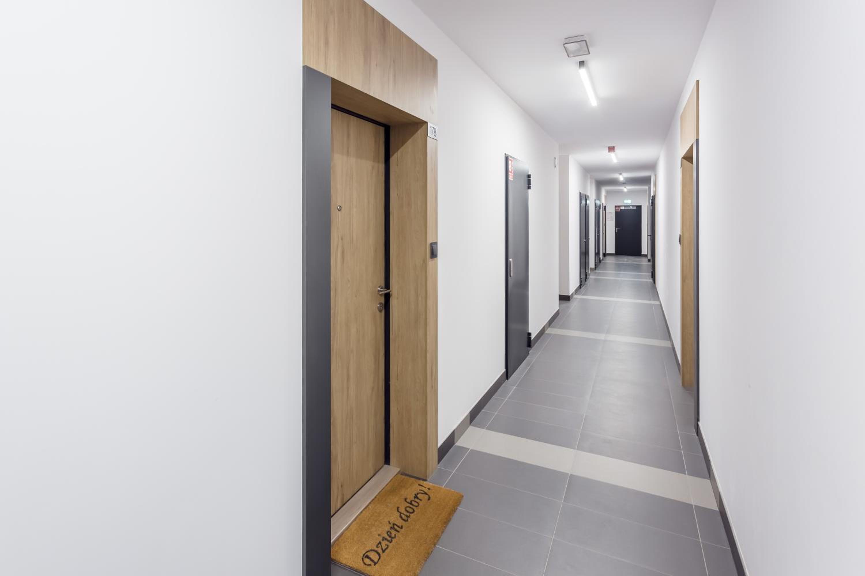 One-Bedroom Apartment - Photo 31