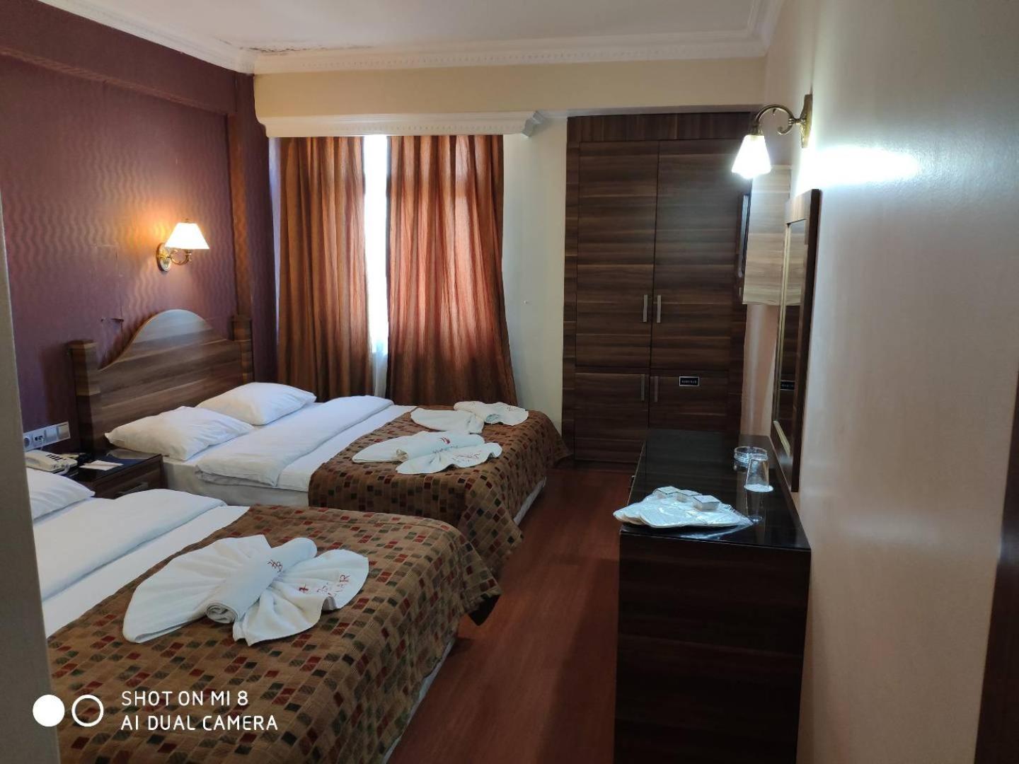 Standard Double or Twin Room photo 1