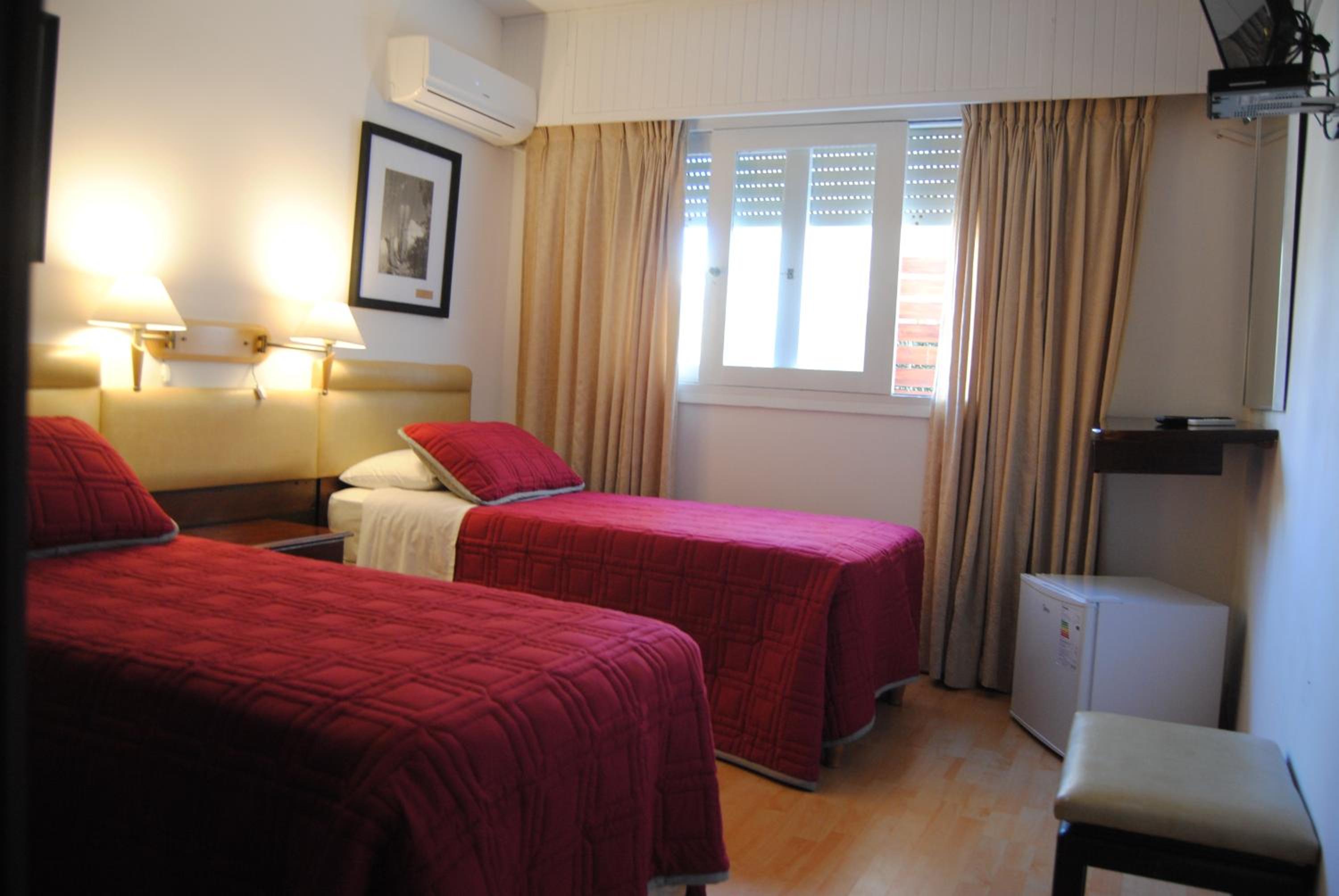 Standard Twin Room photo 1