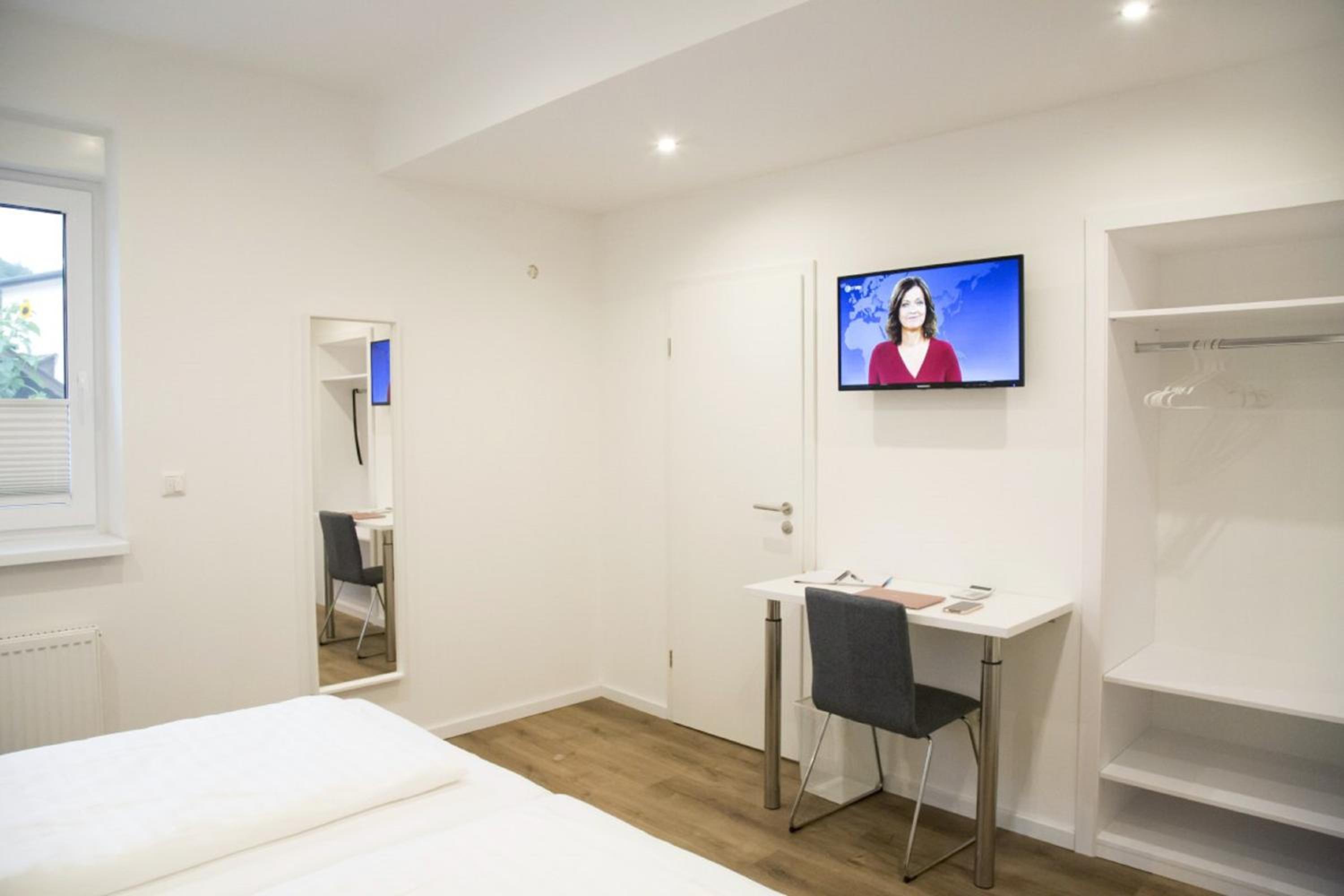 Double Room - Photo 4