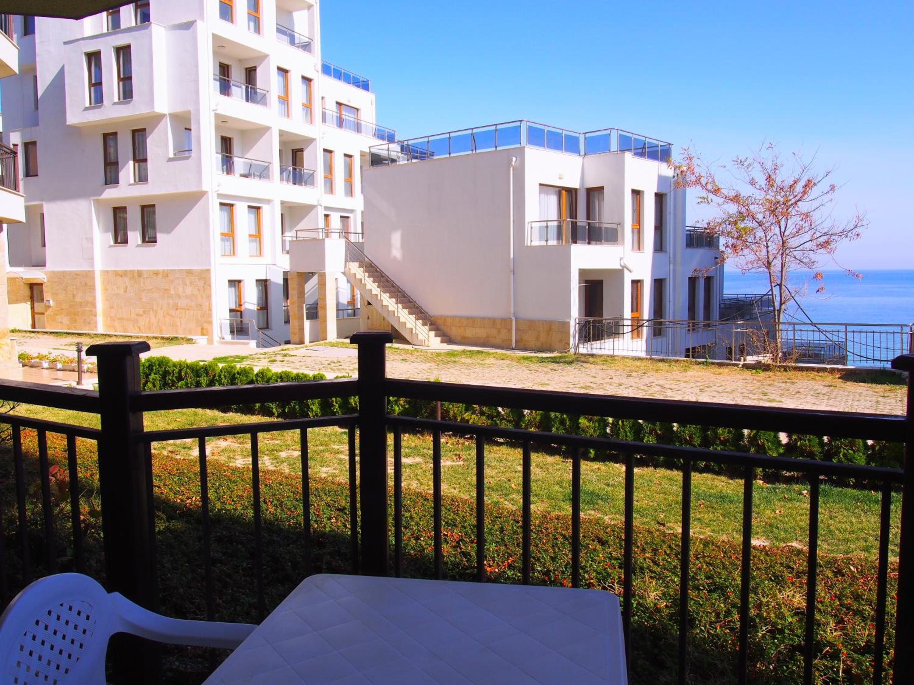 Apartment - Ground Floor photo 2