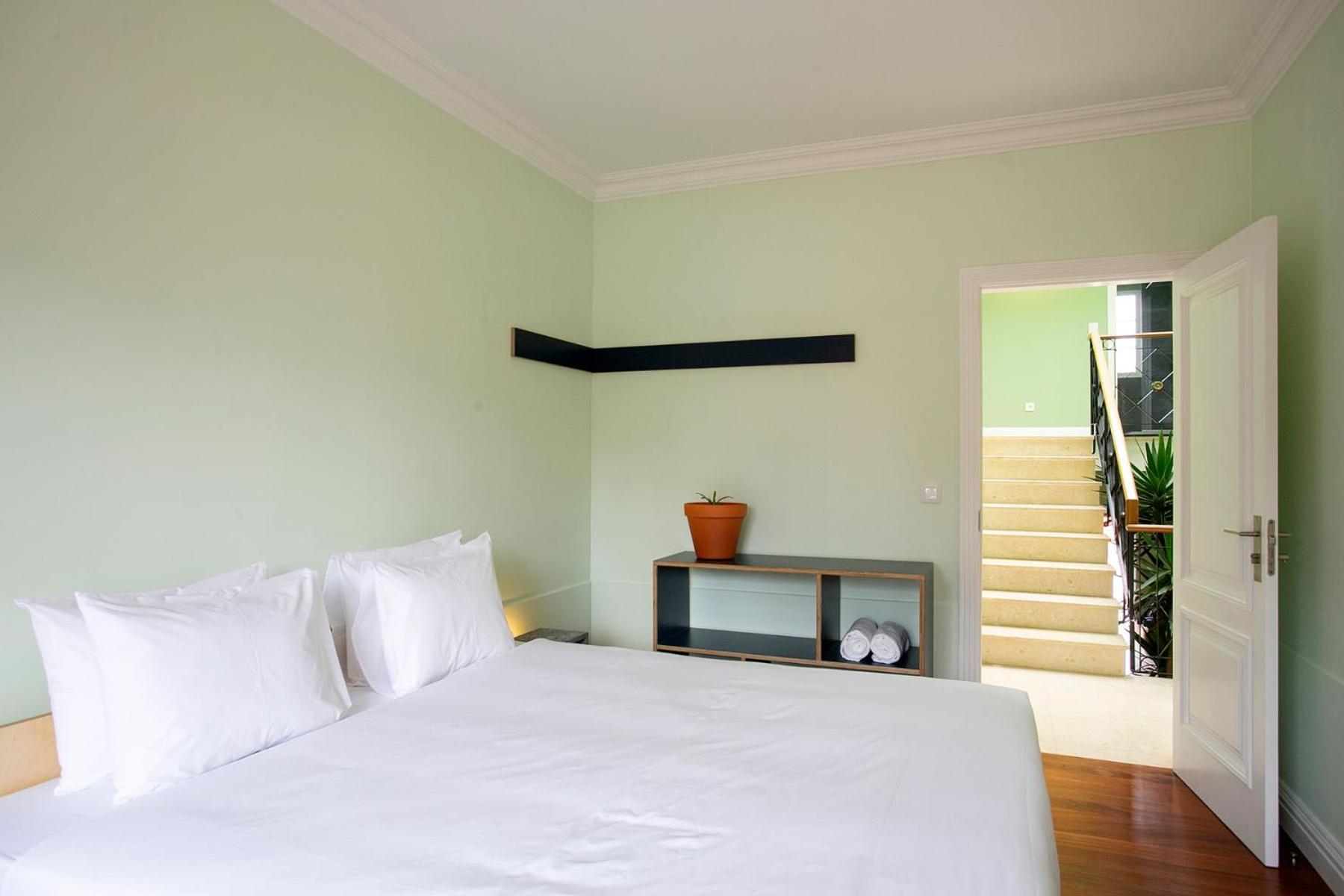 Double or Twin Room with Private Bathroom - Photo 1