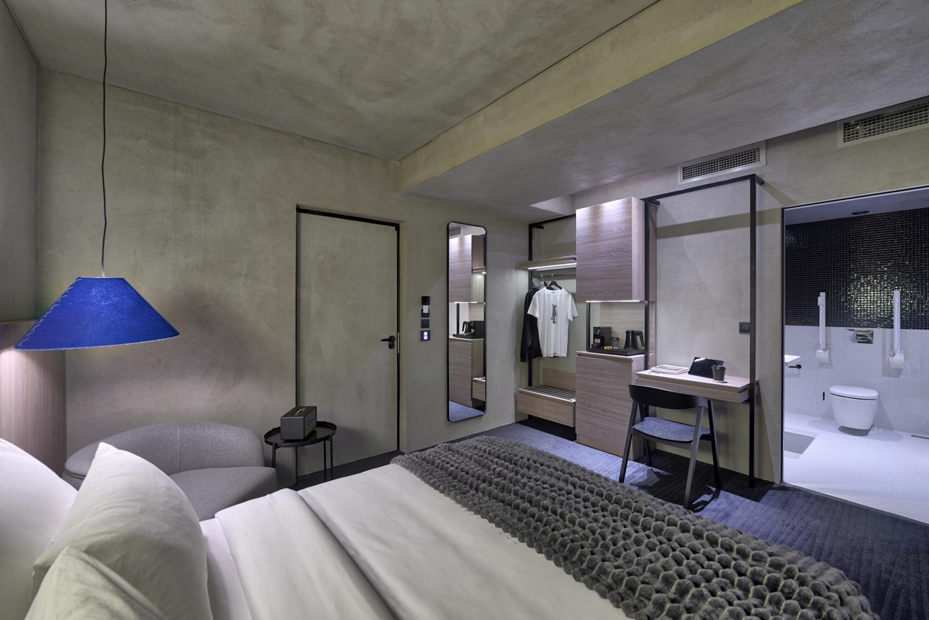 Nickname - (Accessible Room) - Photo 3