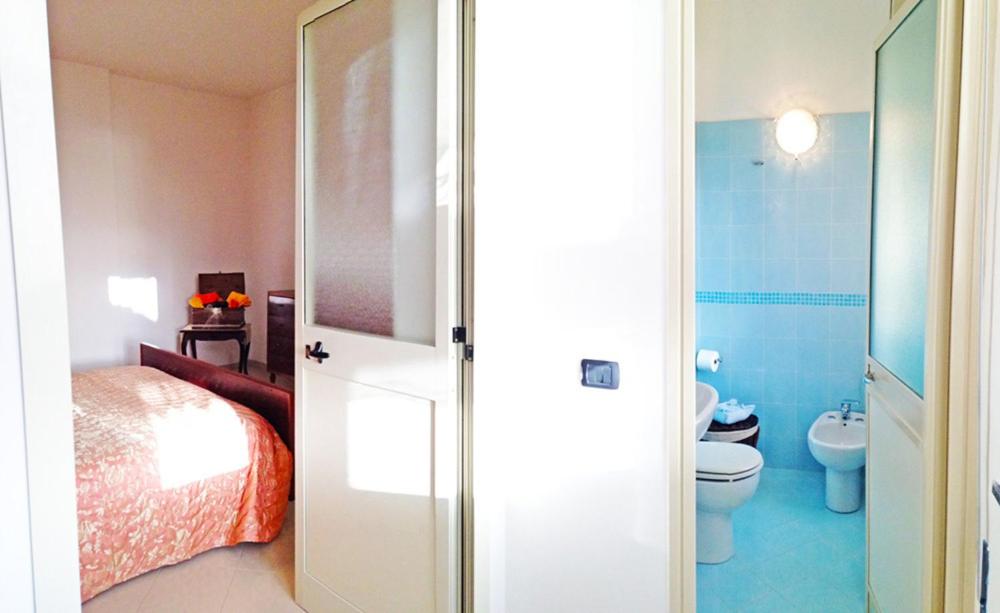 Two-Bedroom Apartment - Photo 8