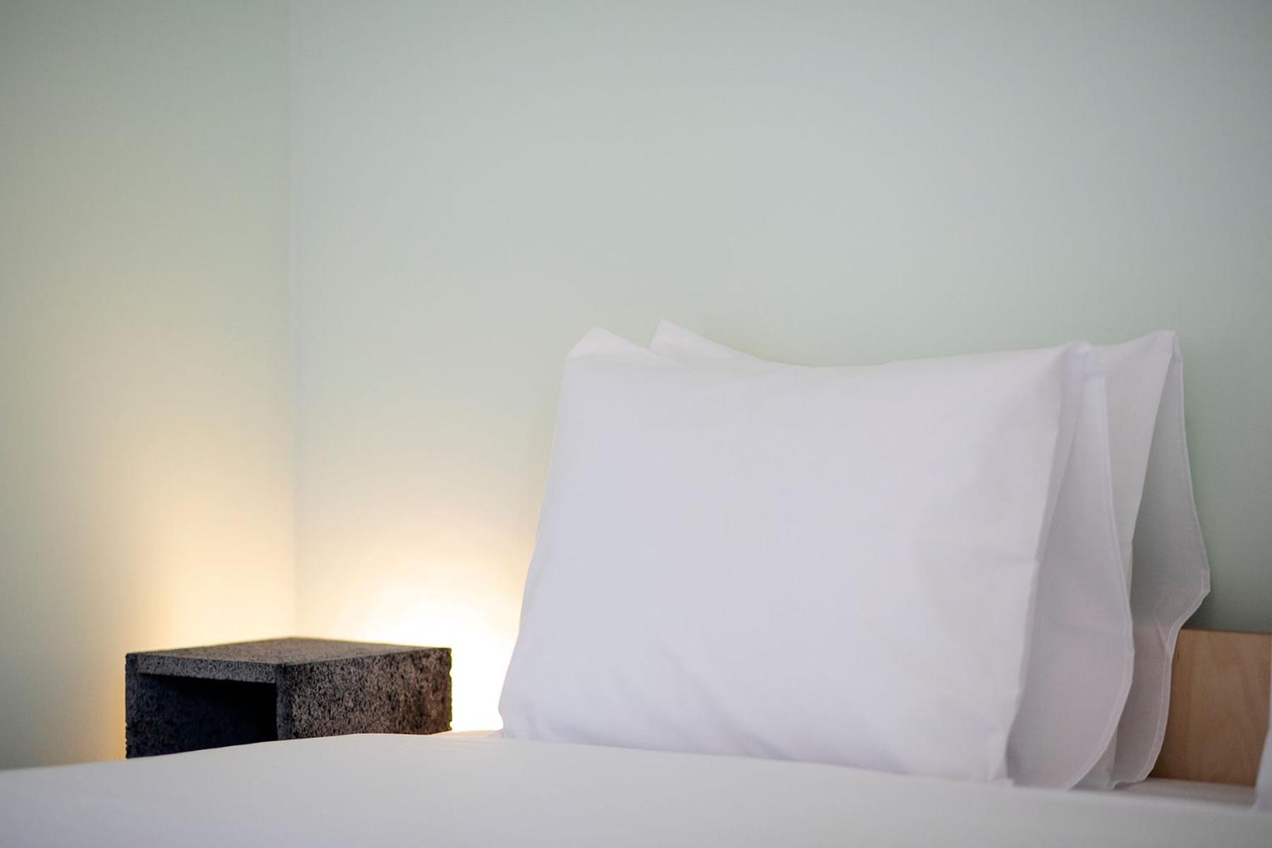 Double or Twin Room with Private Bathroom - Photo 6