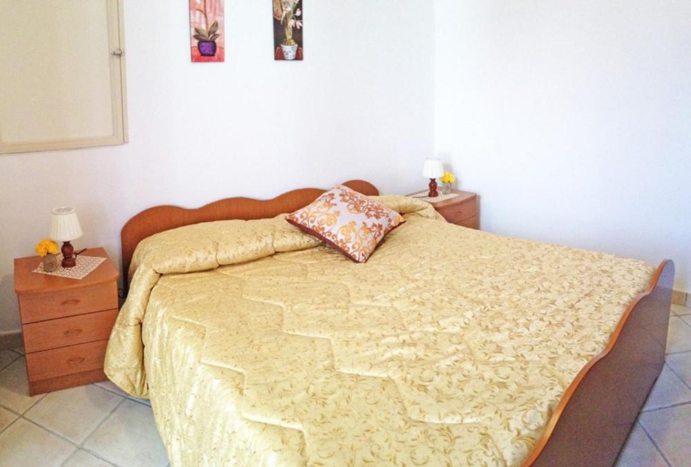 Two-Bedroom Apartment - Photo 1