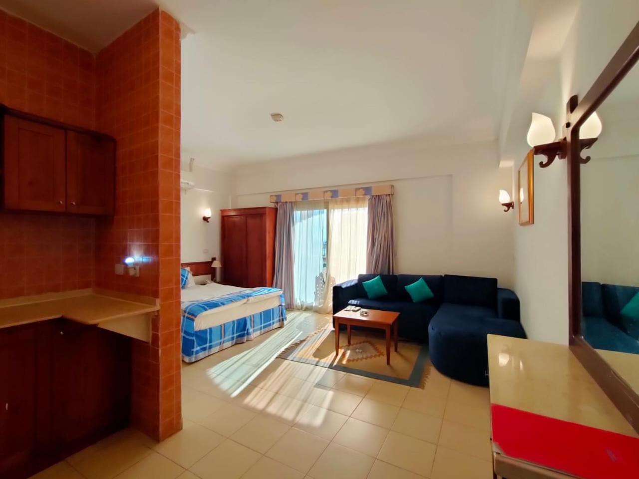 Deluxe Double Room - Photo 7