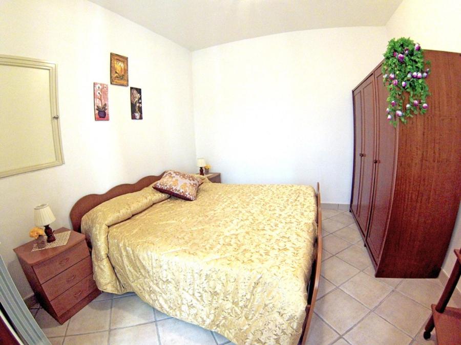 One-Bedroom Apartment - Photo 6