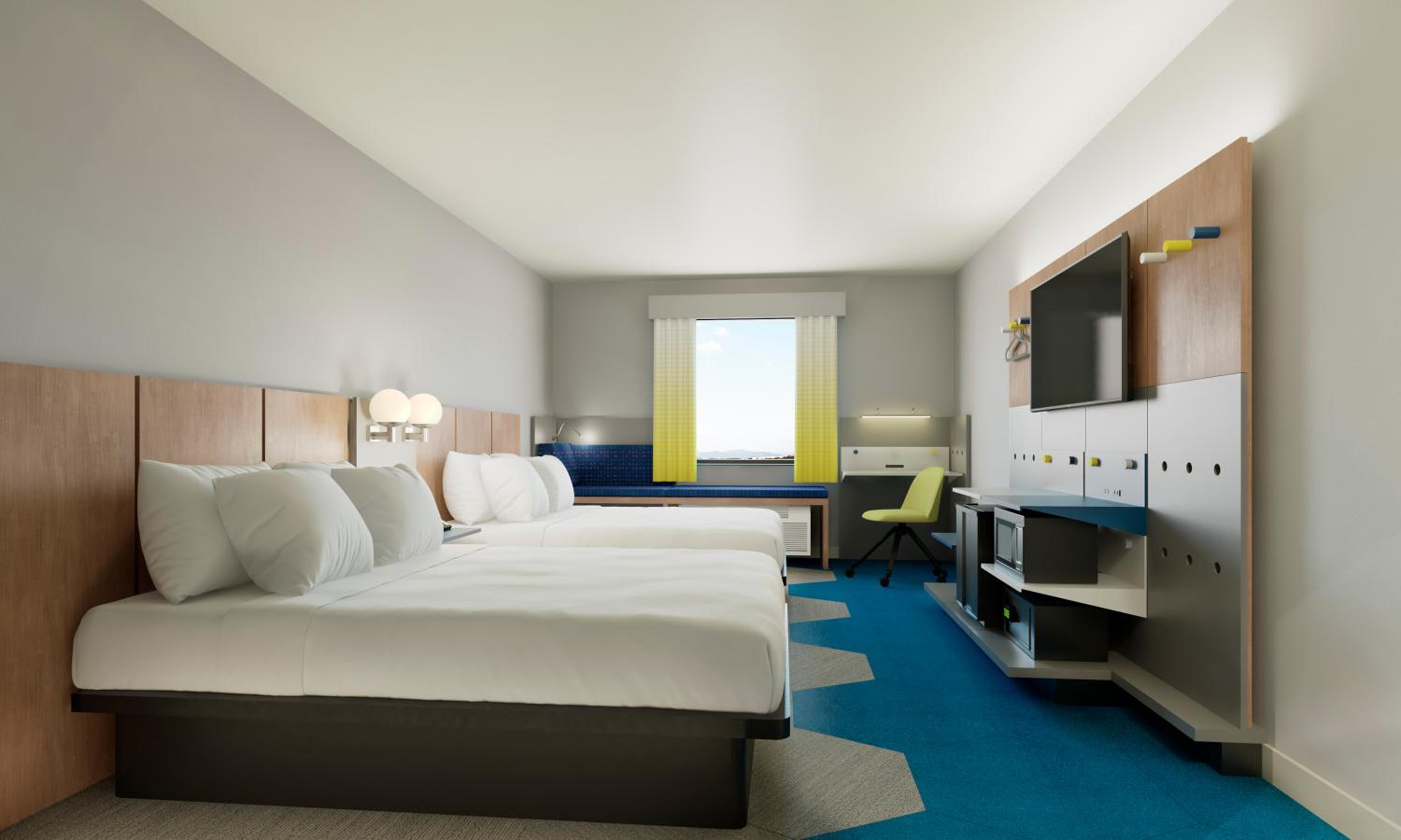 Queen Room with Two Queen Beds and Shower Only - Non-Smoking - Photo 1
