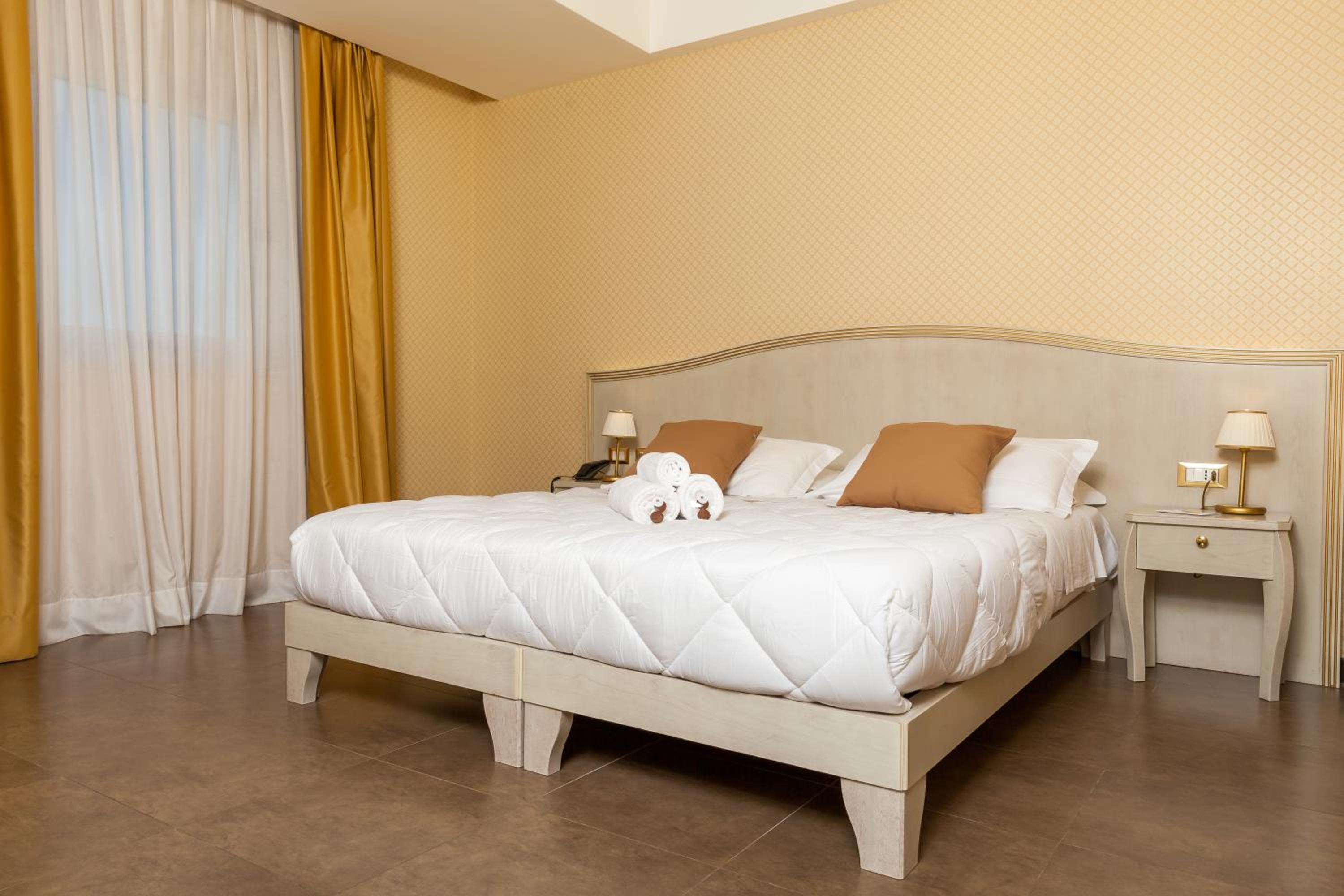 Double Room with jacuzzi photo 1