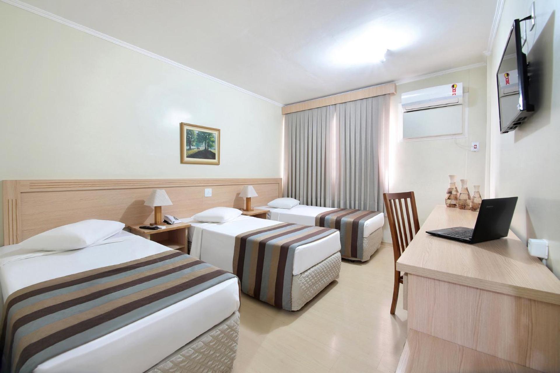 Executive Triple Room with 3 Single Beds photo 2