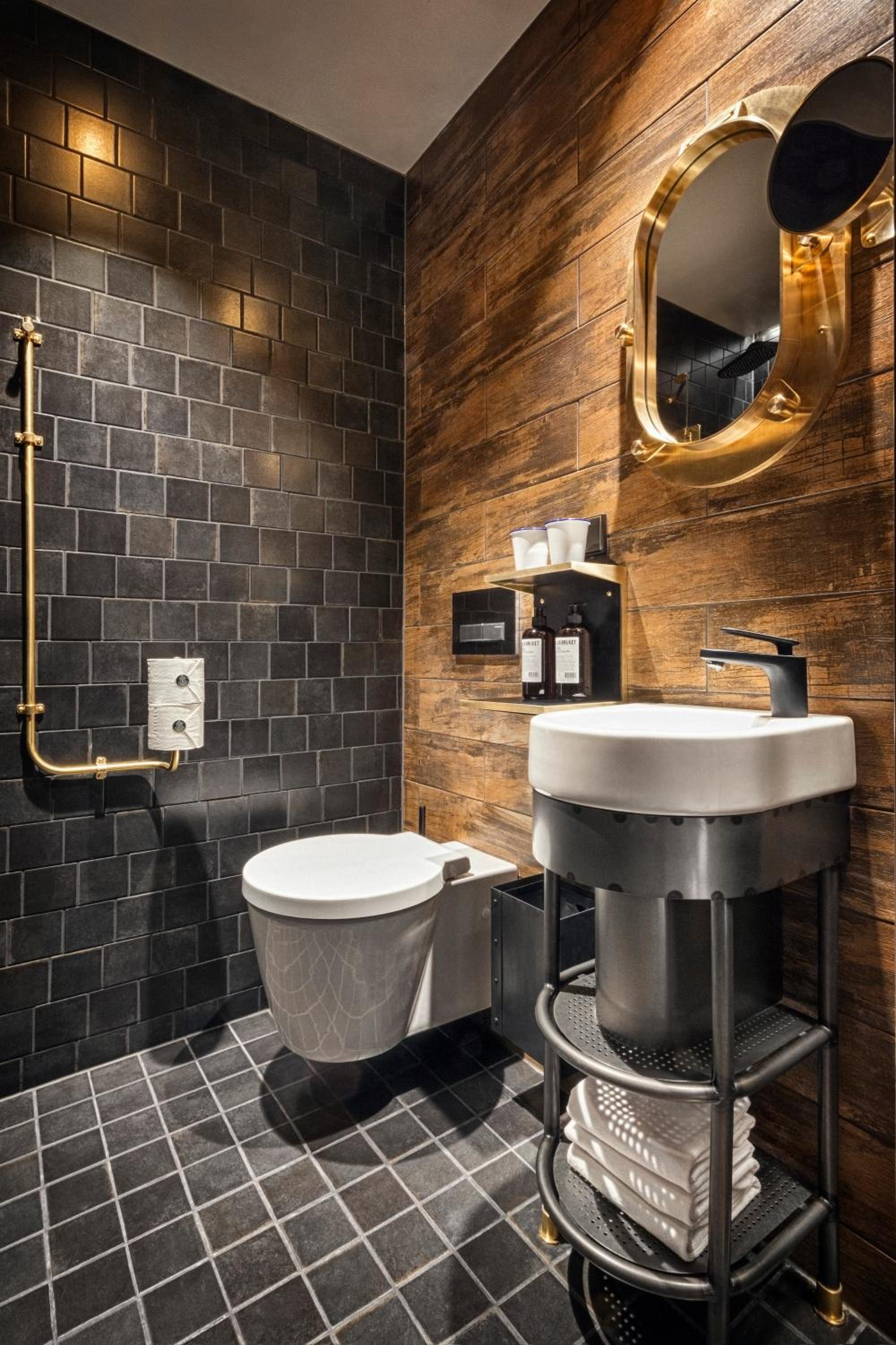 Superior Double Room - Non-Smoking - Photo 7