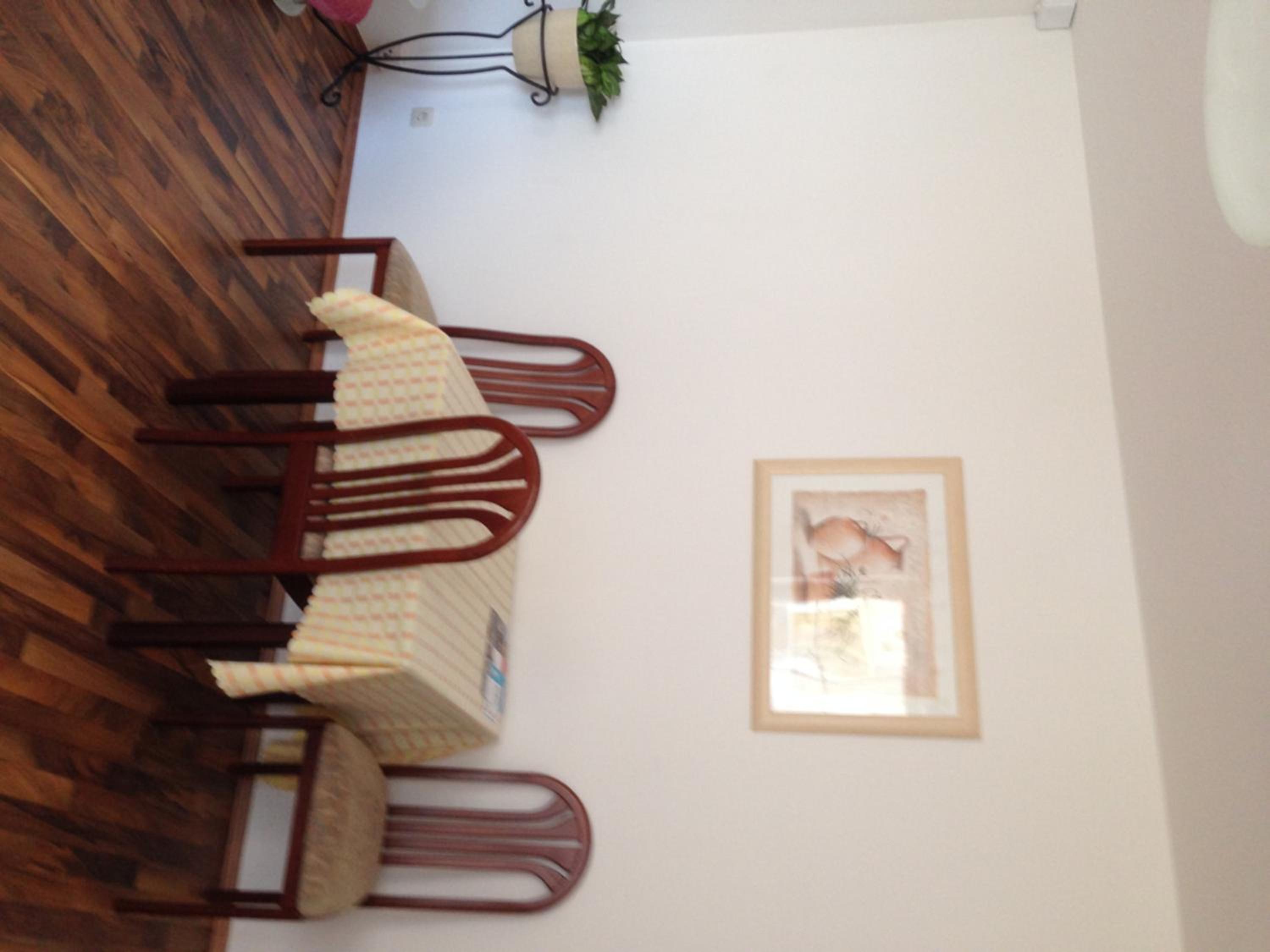 Apartment - Photo 32