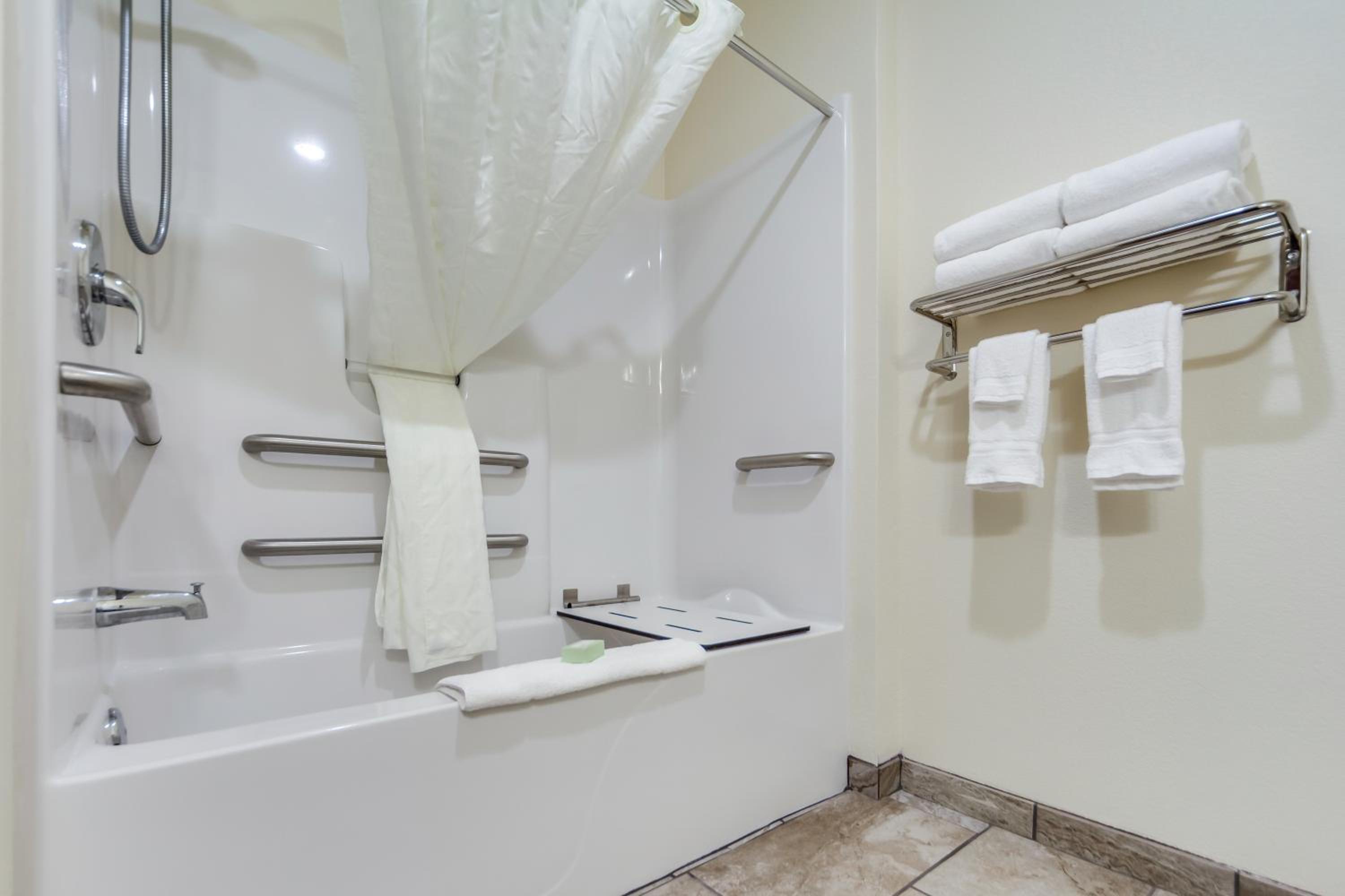 King Room - Disability Access - Photo 2