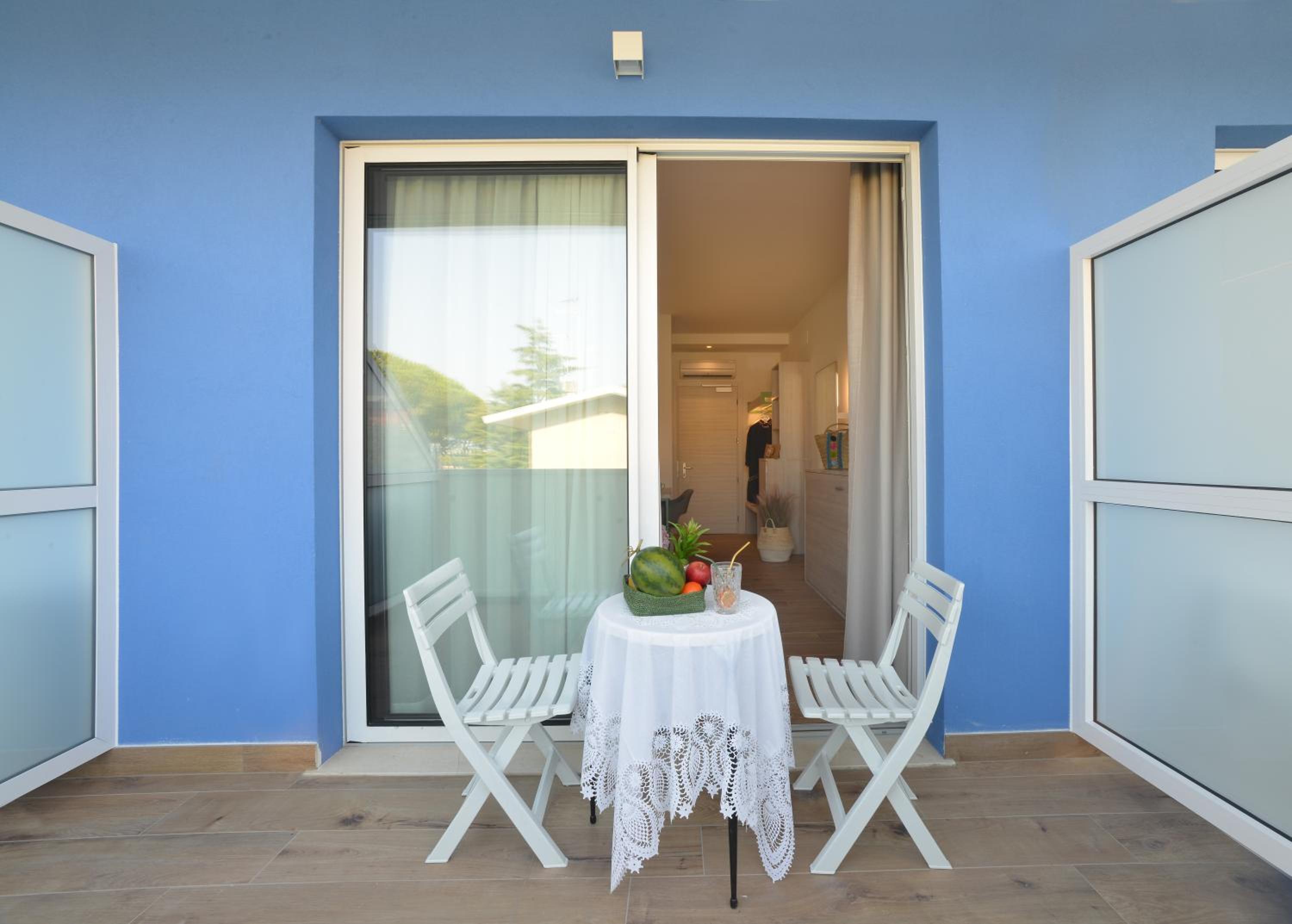 Double Room - Photo 21