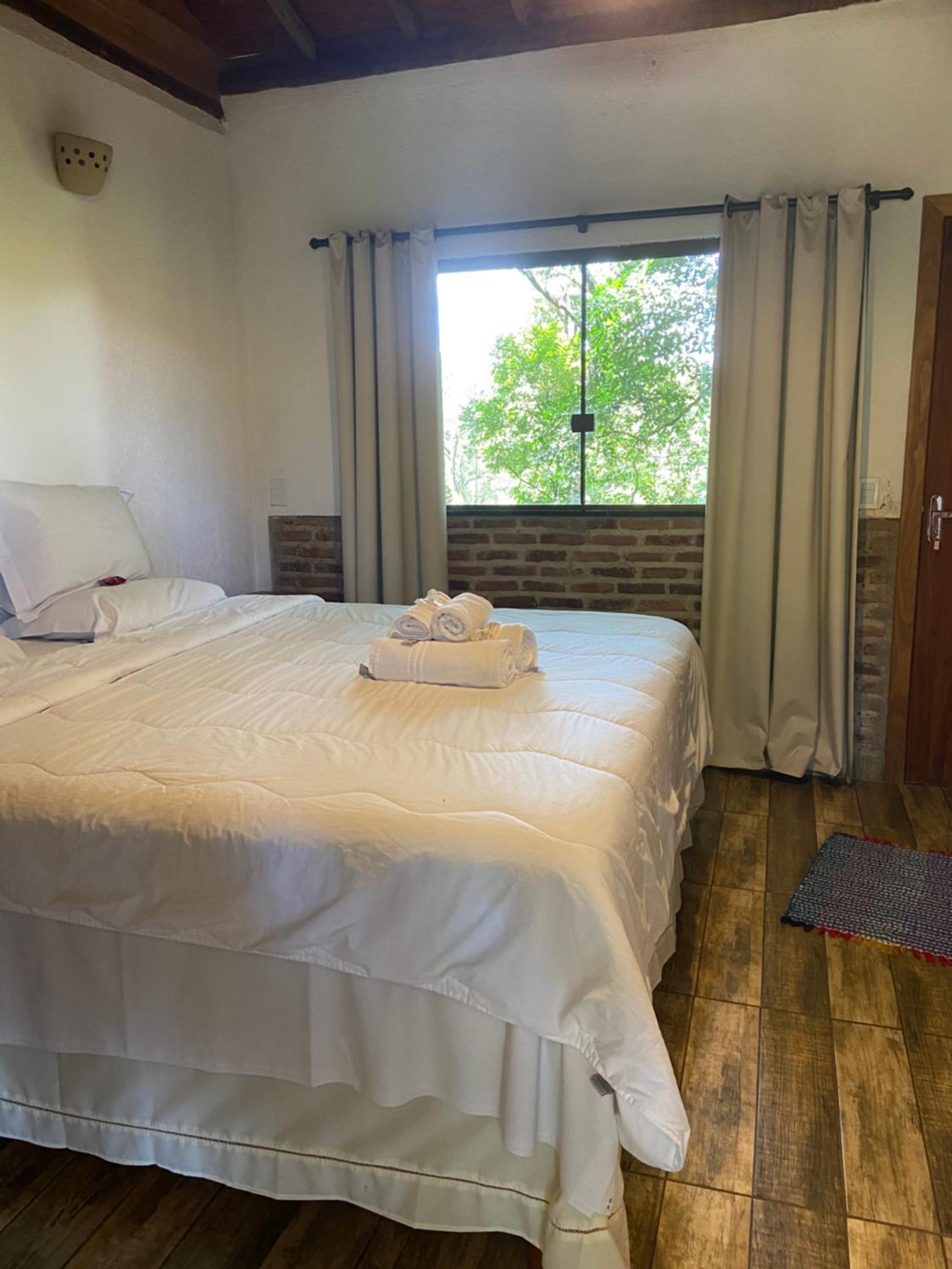 Deluxe King Suite - Photo 9