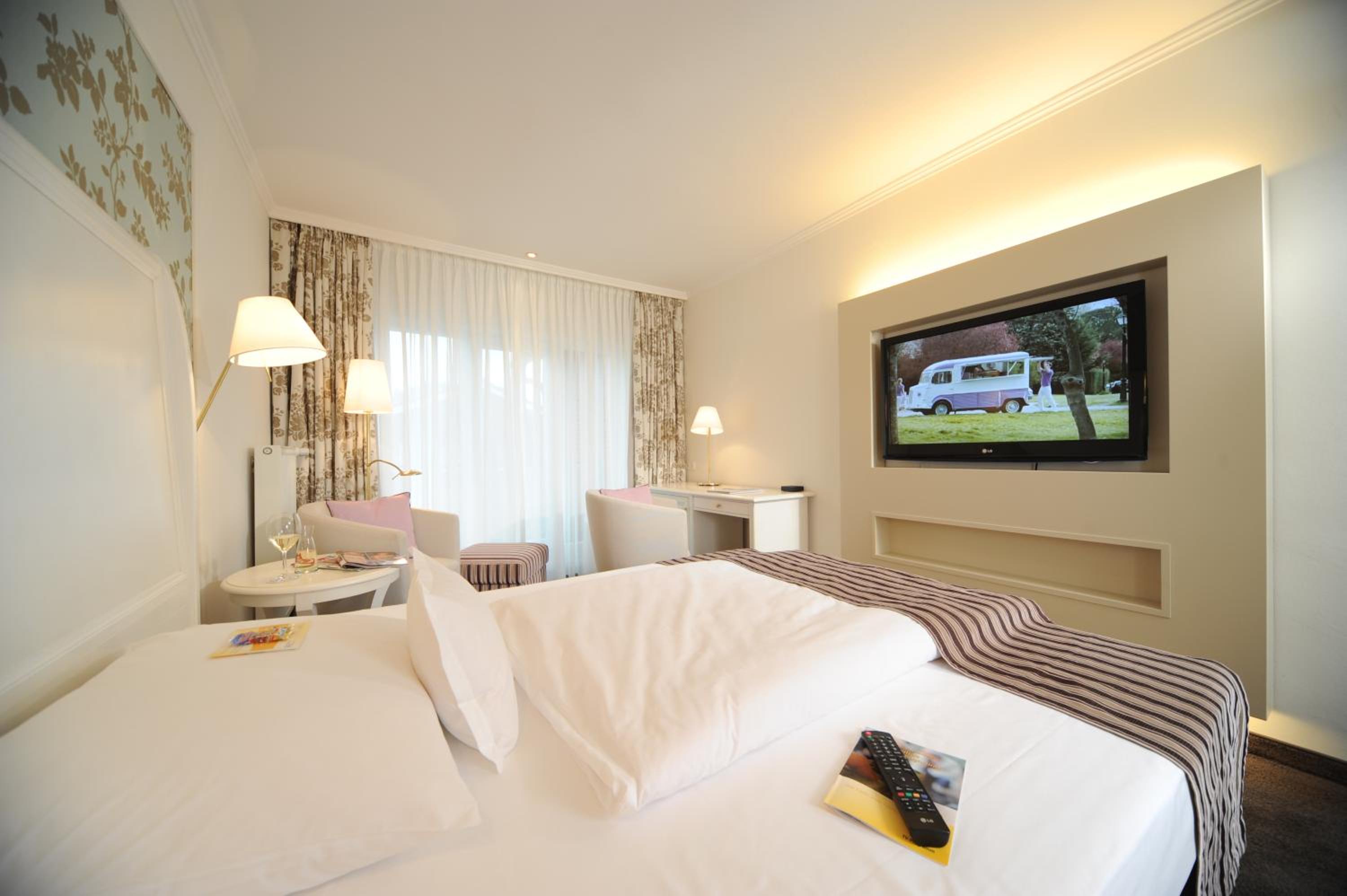 Queen Room - Photo 1