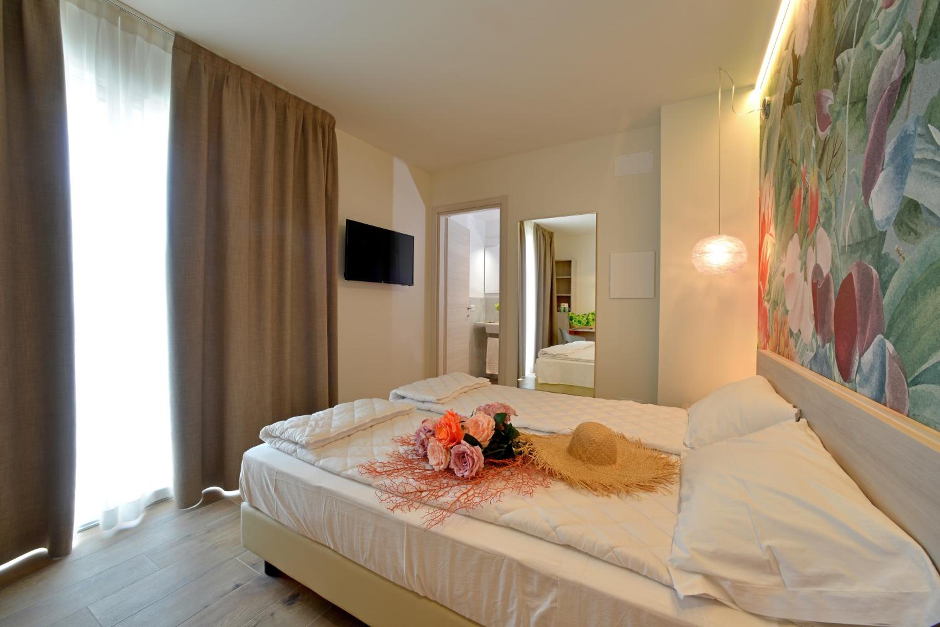 Double Room - Photo 24