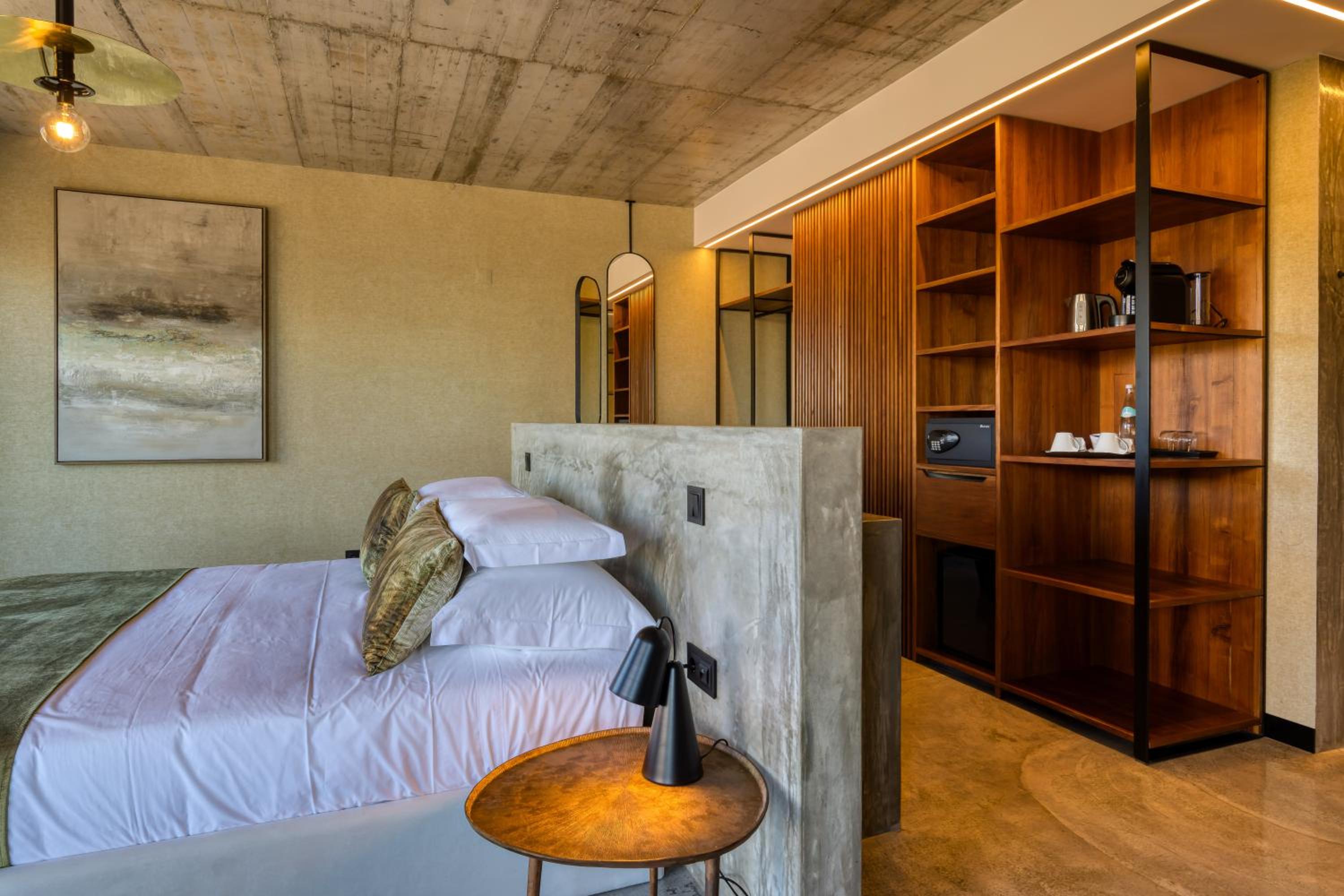 Deluxe Sea Suite - Photo 2