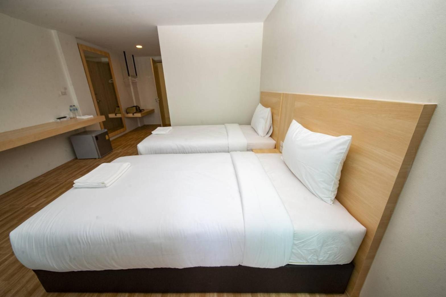 Deluxe Twin Room - Photo 17