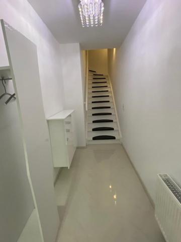 Three-Bedroom Apartment photo 2
