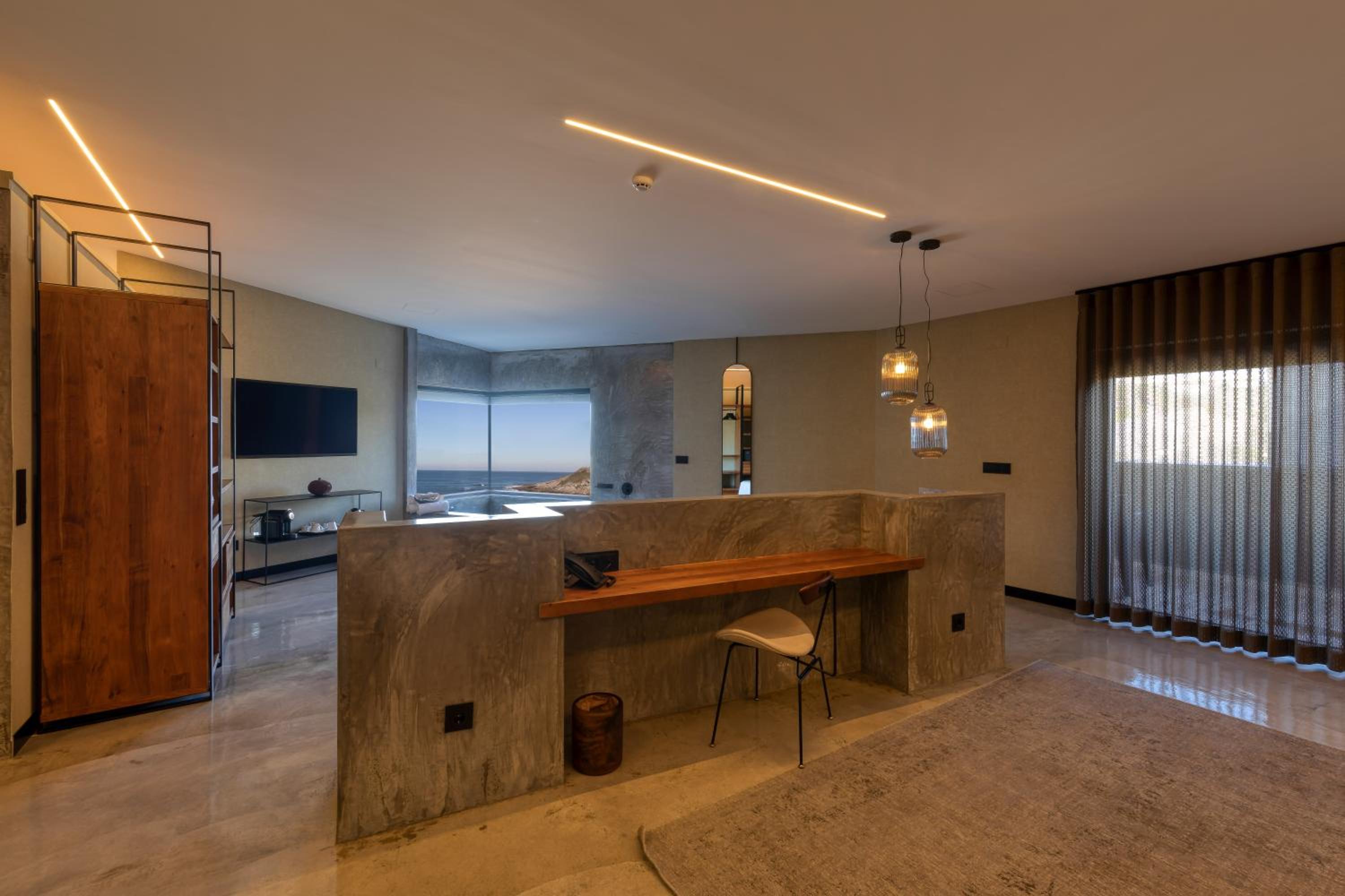 Well Suite - Photo 4