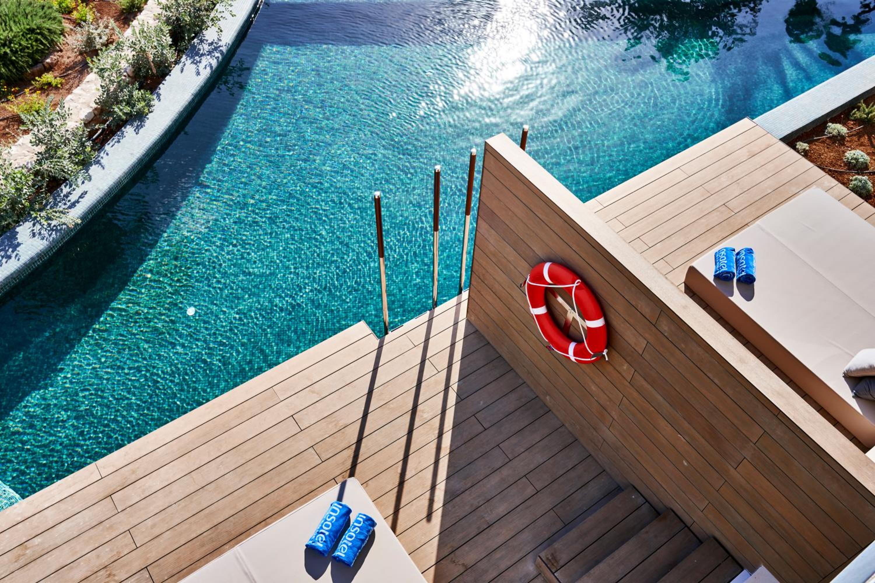 Suite Familiar Superior con Acceso Directo a la Piscina Suite Familiar Superior con Acceso Directo a la Piscina