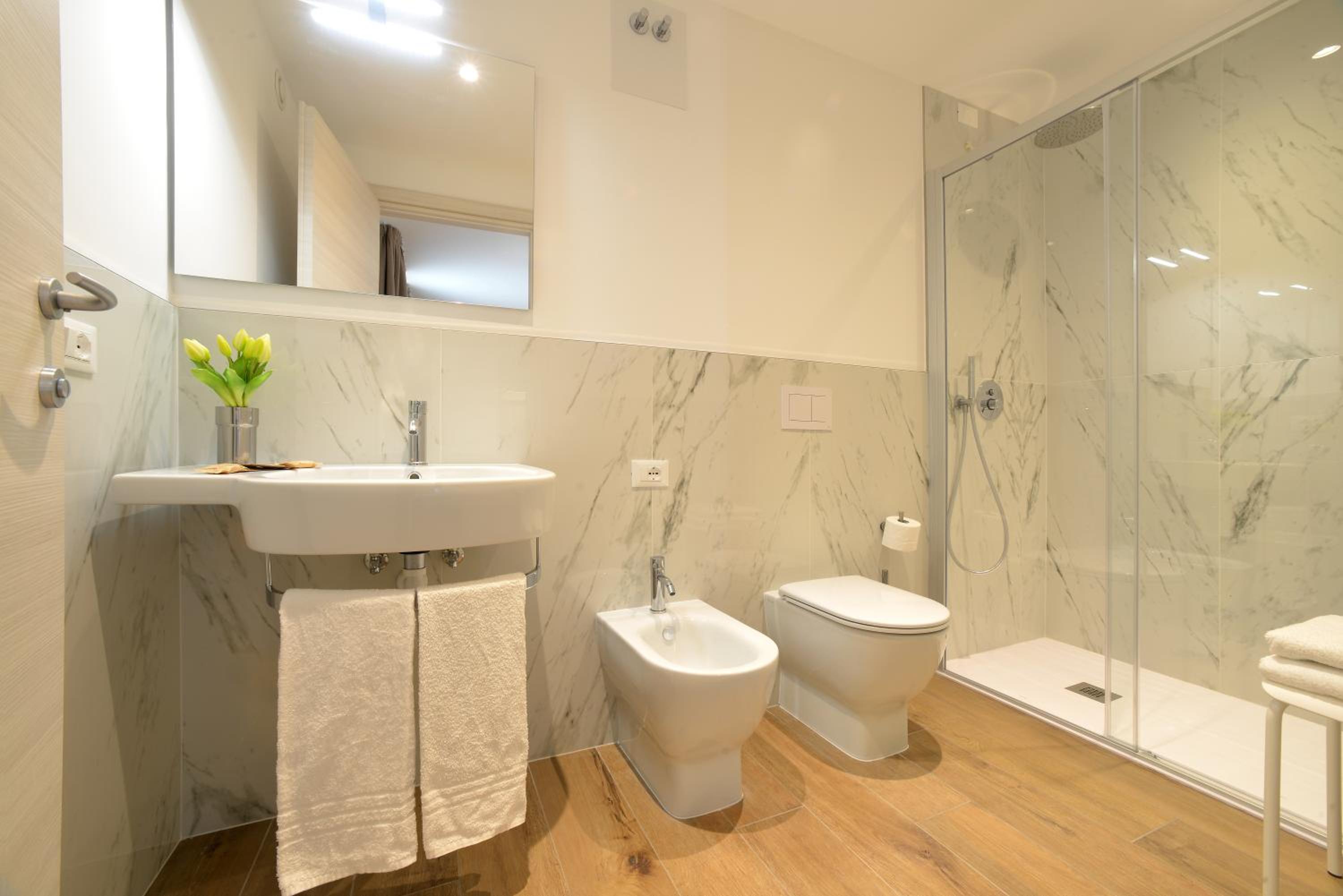 Deluxe Double Room - Photo 5