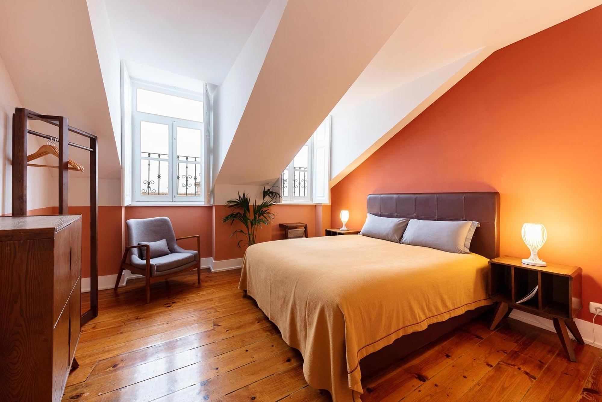 Suite with City View - Photo 3