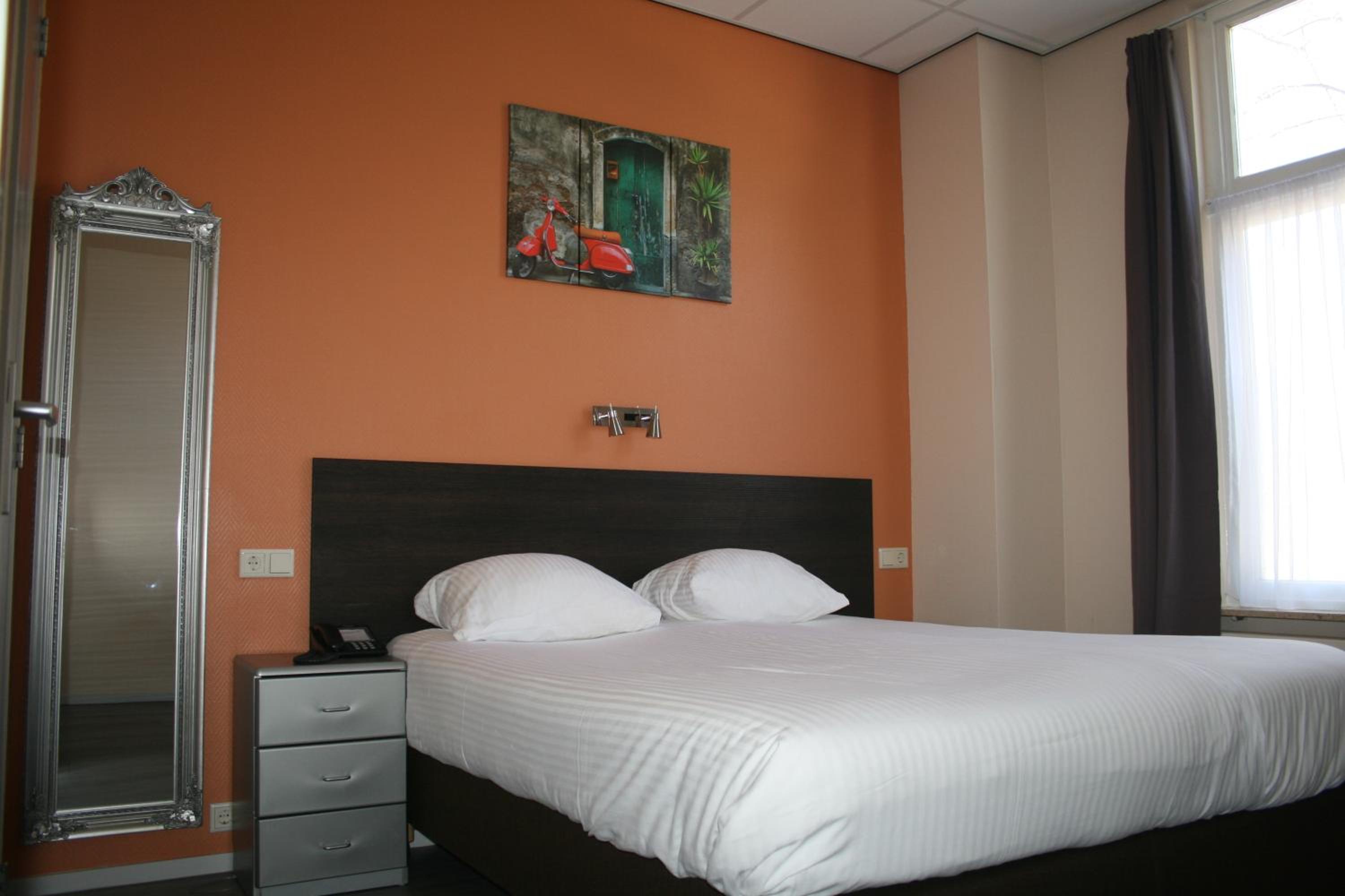 Comfort Double or Twin Room photo 3