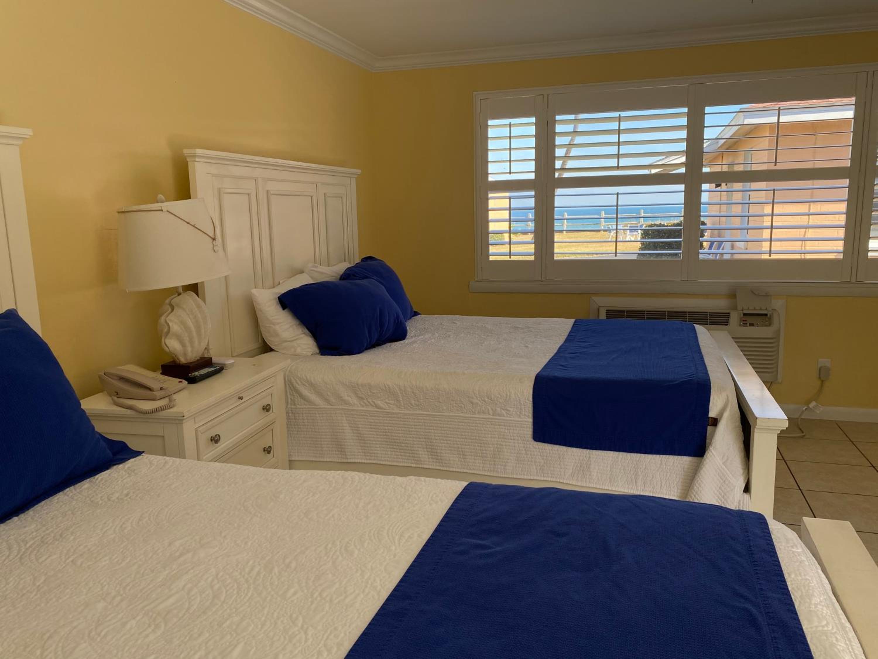 Deluxe Bungalow with Sea View - Photo 1