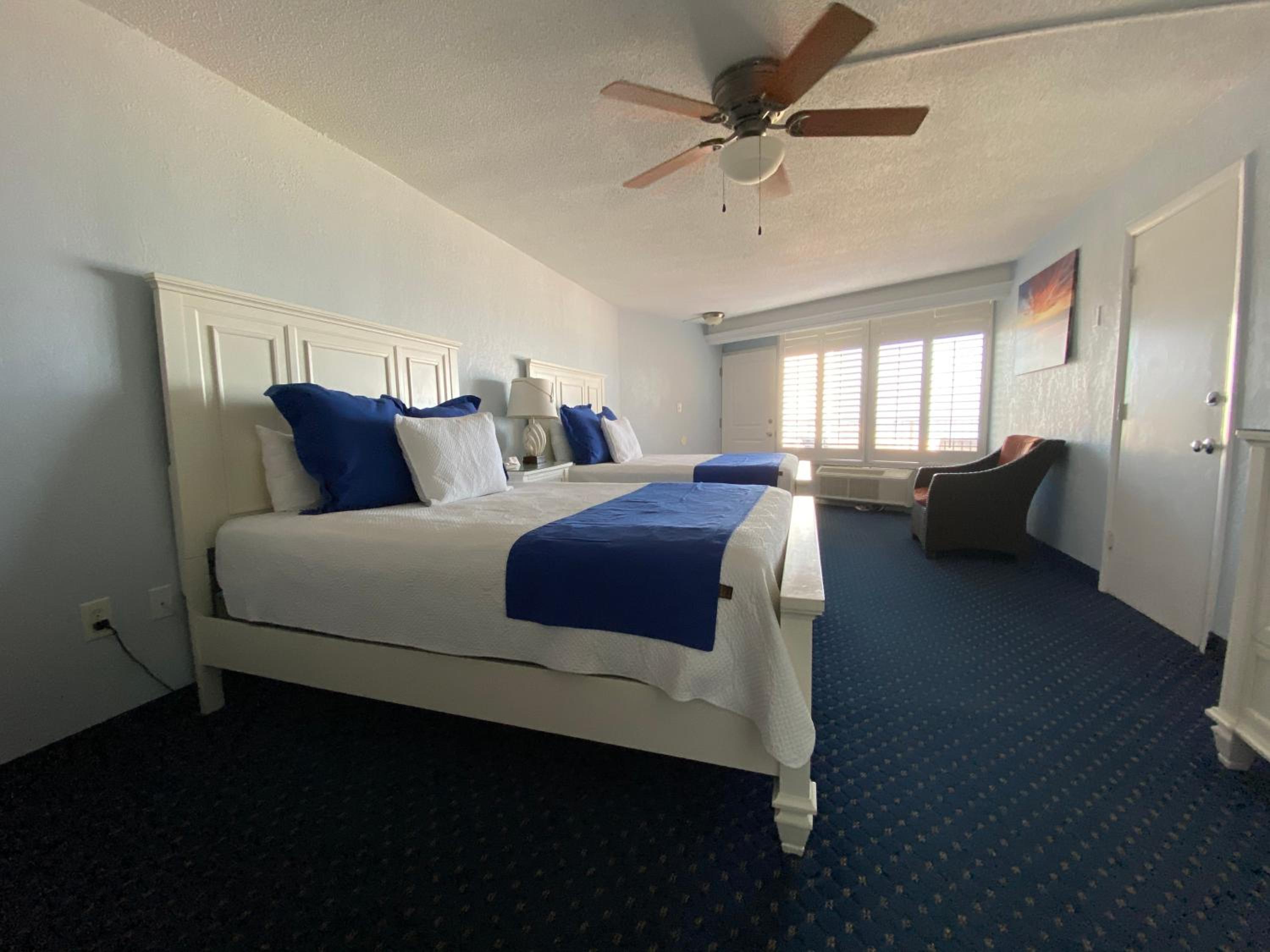 Queen Room with 2 Queen Beds and Ocean View - Photo 1
