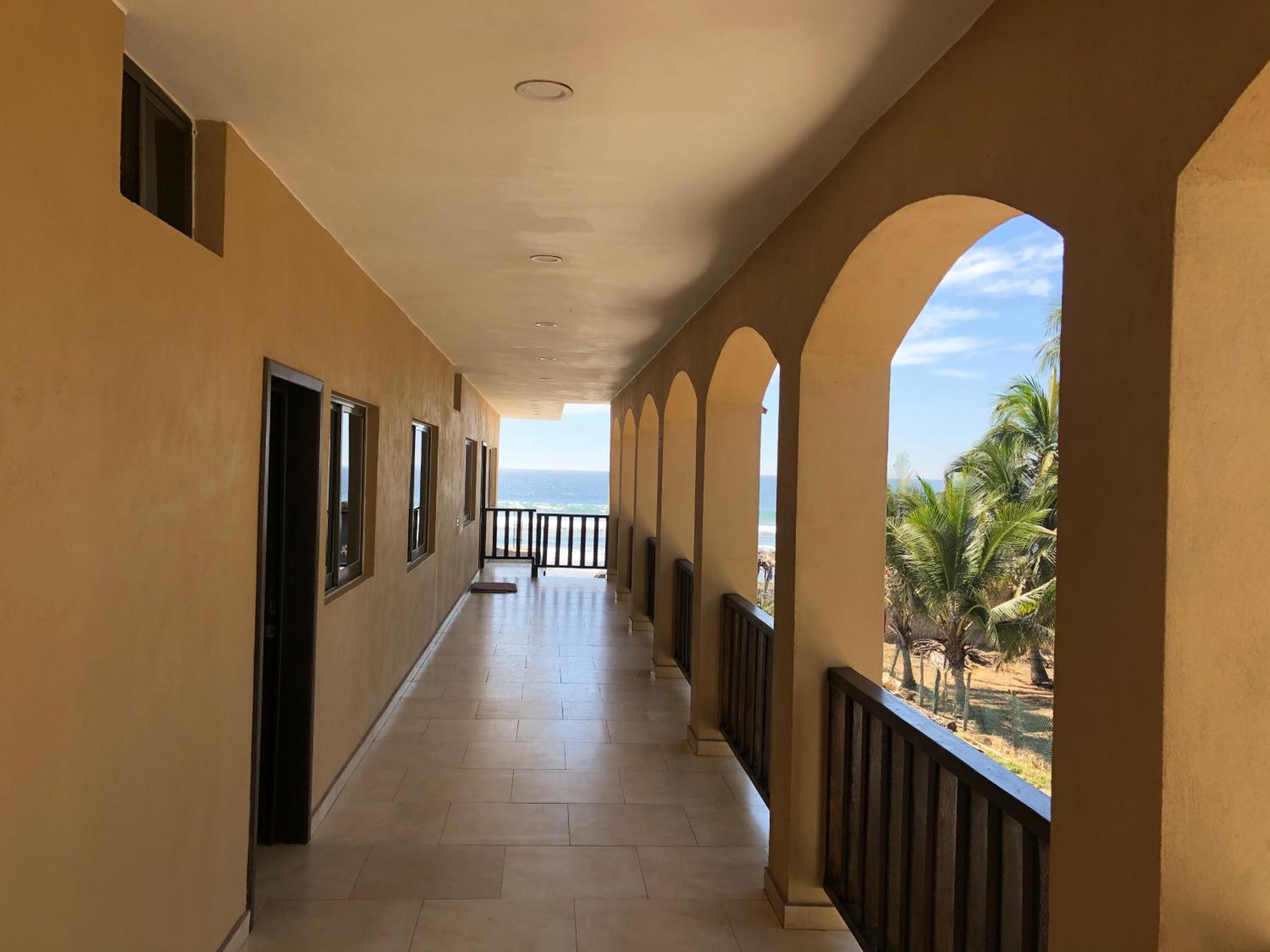 Superior Triple Room with Sea View - Photo 7