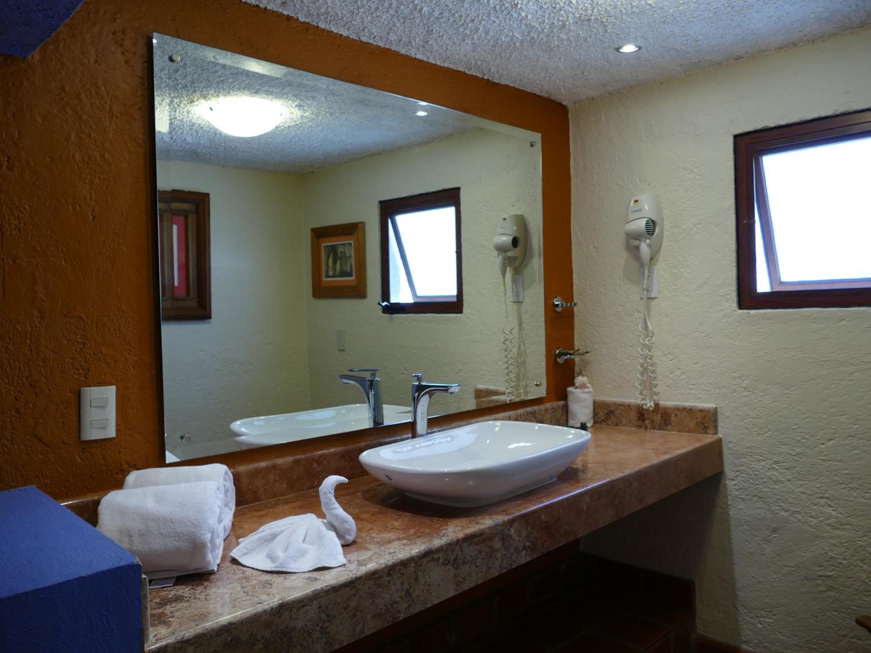 Double Room with Two Double Beds - Photo 3