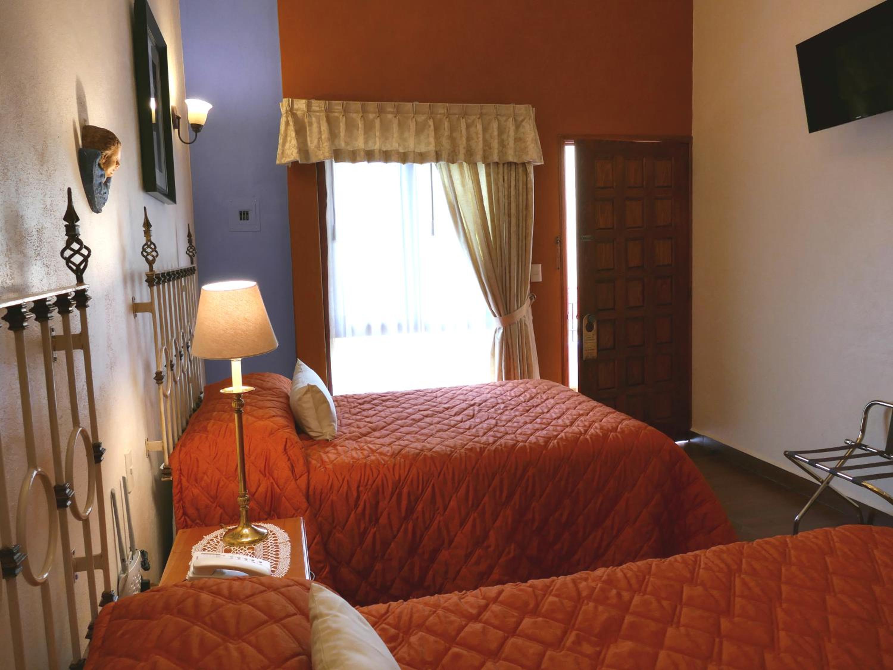 Double Room with Two Double Beds - Photo 11
