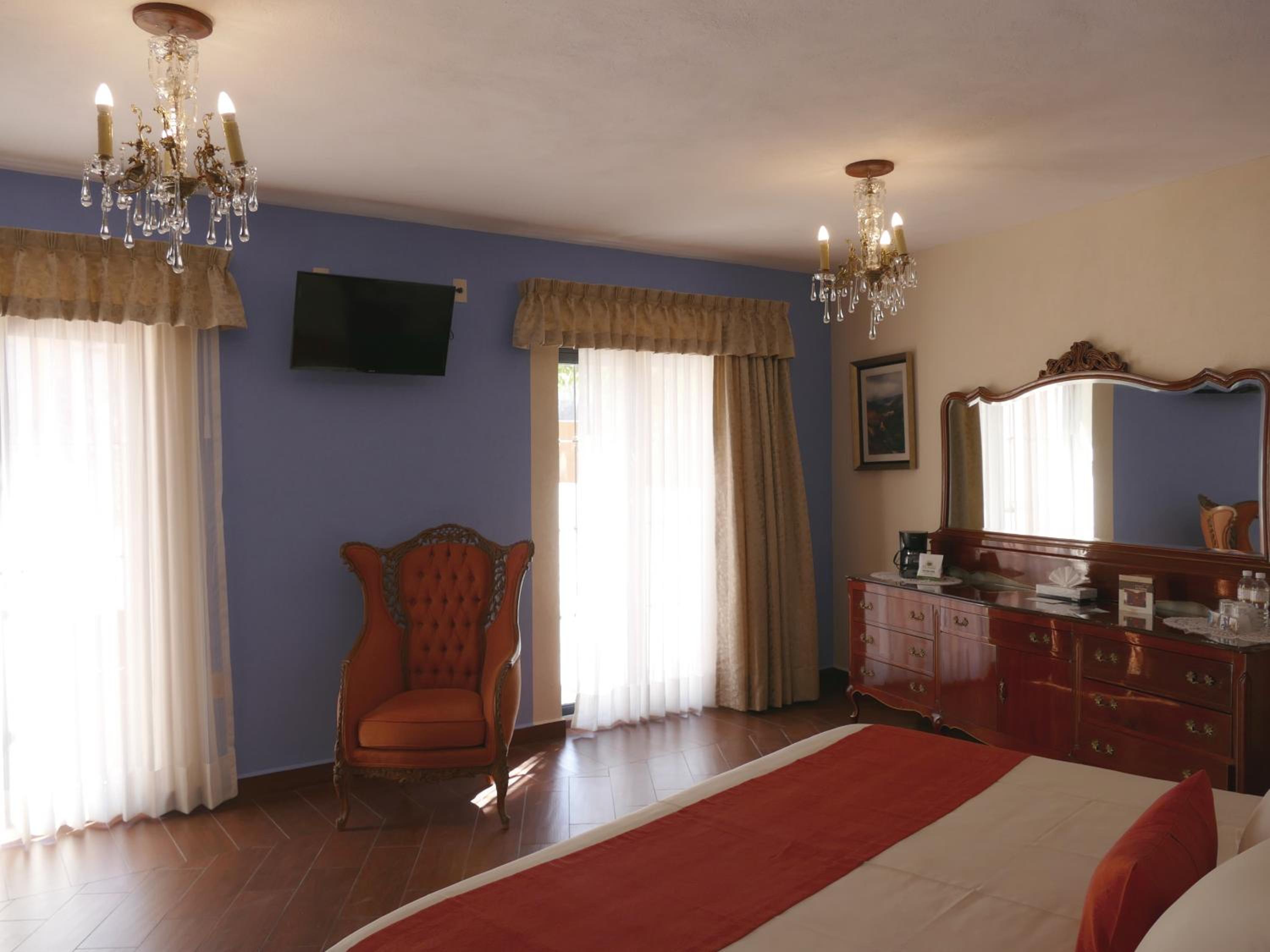 King Suite - Photo 19