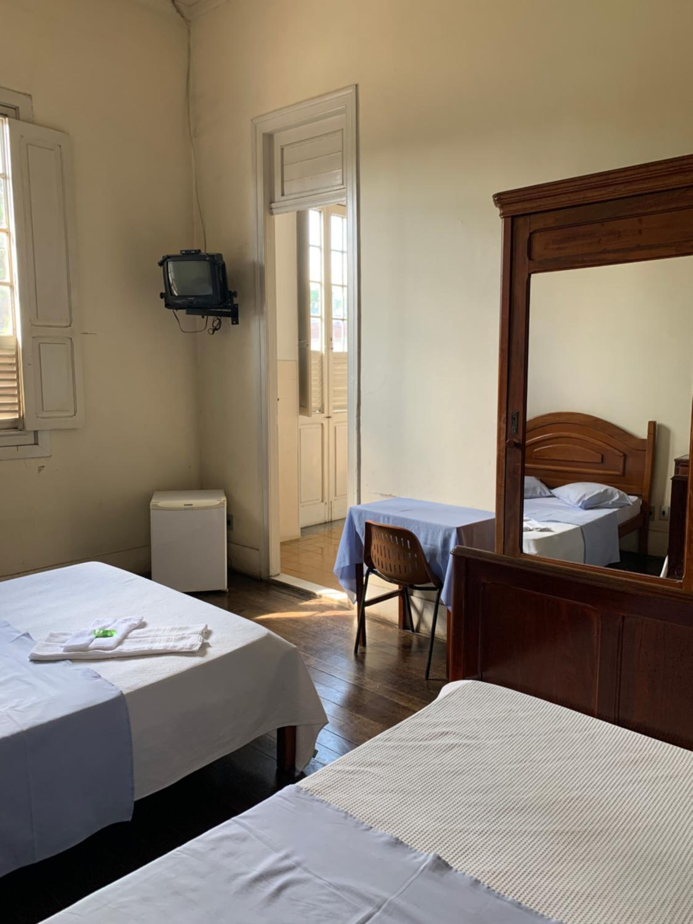 Suite - Photo 1