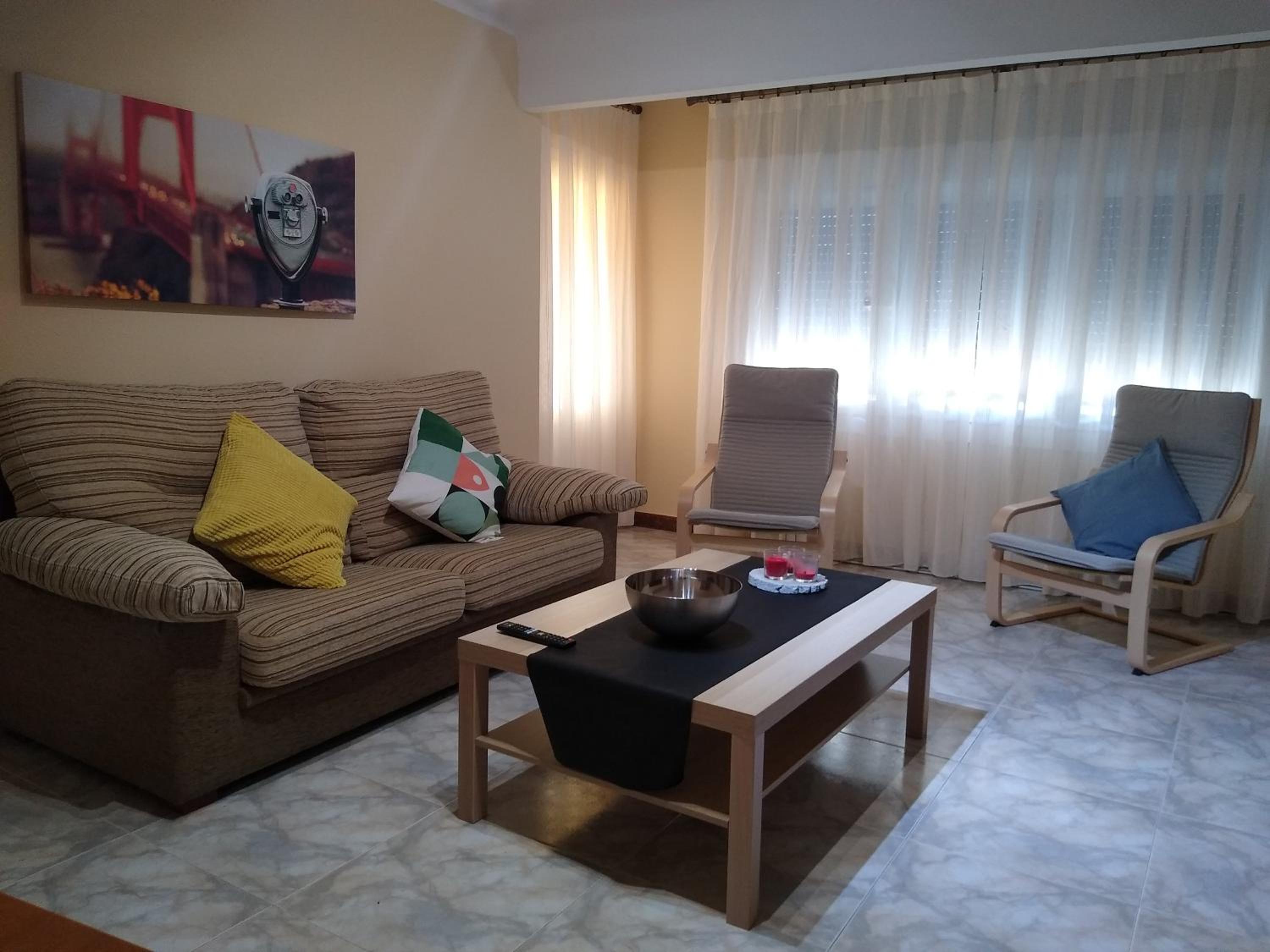 Three-Bedroom Apartment photo 2