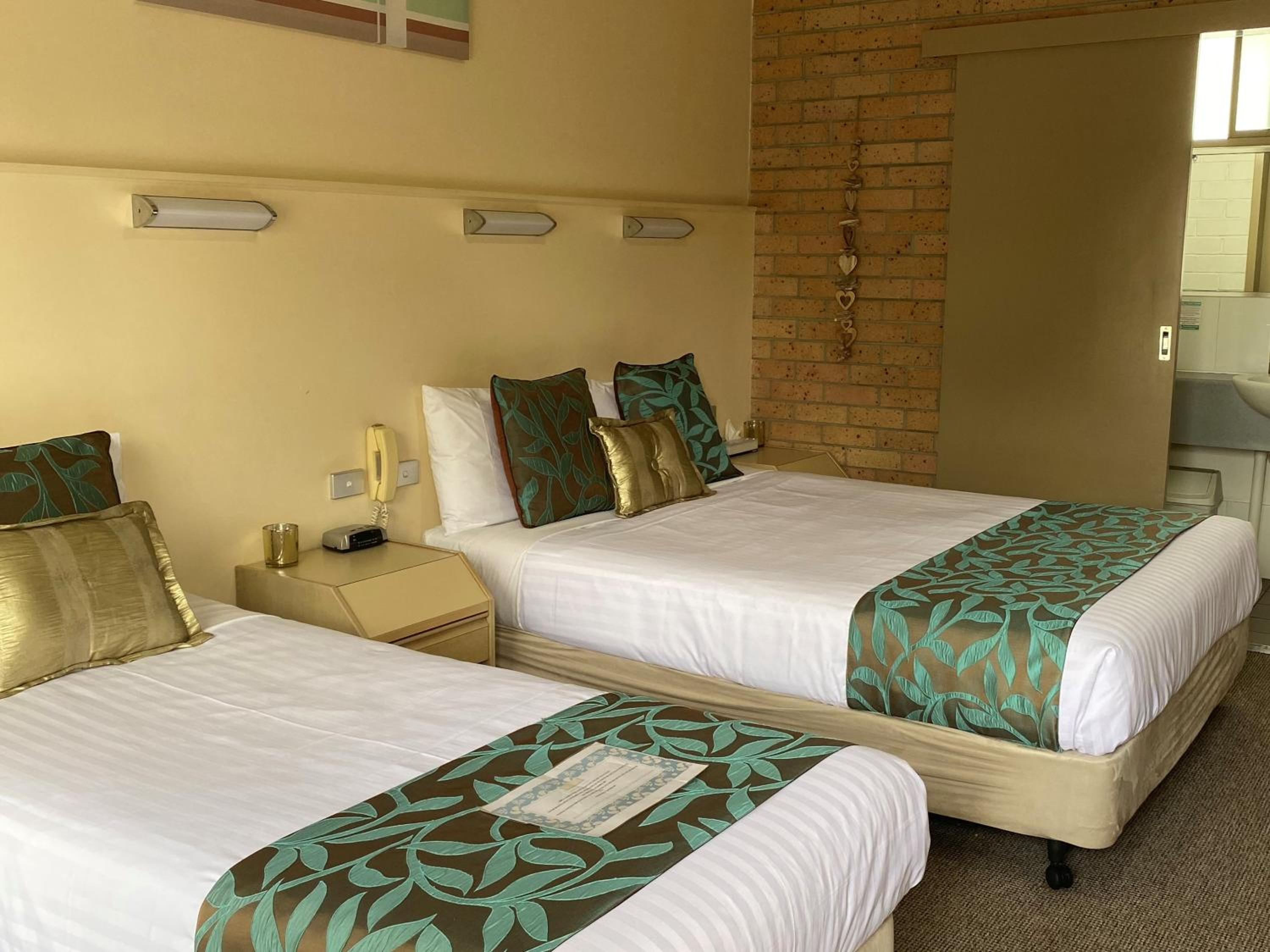 Deluxe Twin Room photo 2
