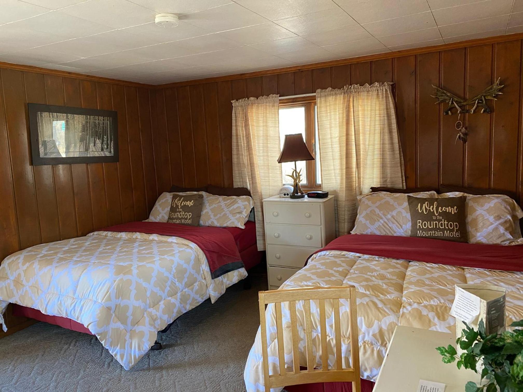 Cabin with kitchenette Queen photo 3